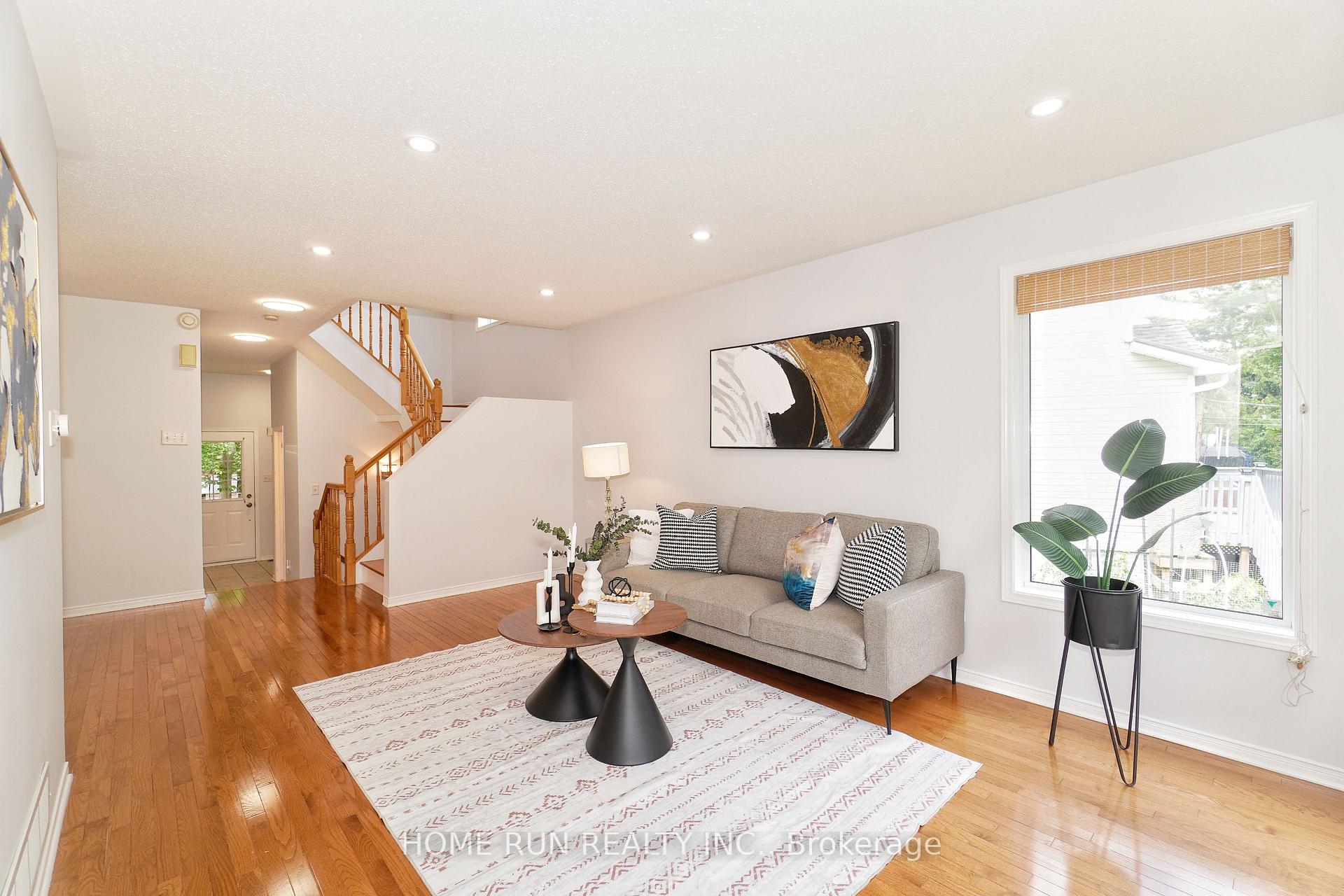 Photo 8 of 6 Wimbledon Way, Ottawa, Kanata - Morgan's Grant/South March — HOMEH