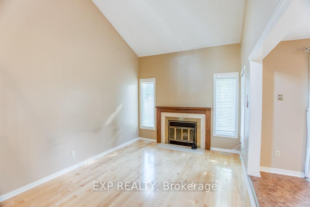 Photo 2 of 14 Hawley Crescent, Ottawa, Kanata - Bridlewood — HOMEH
