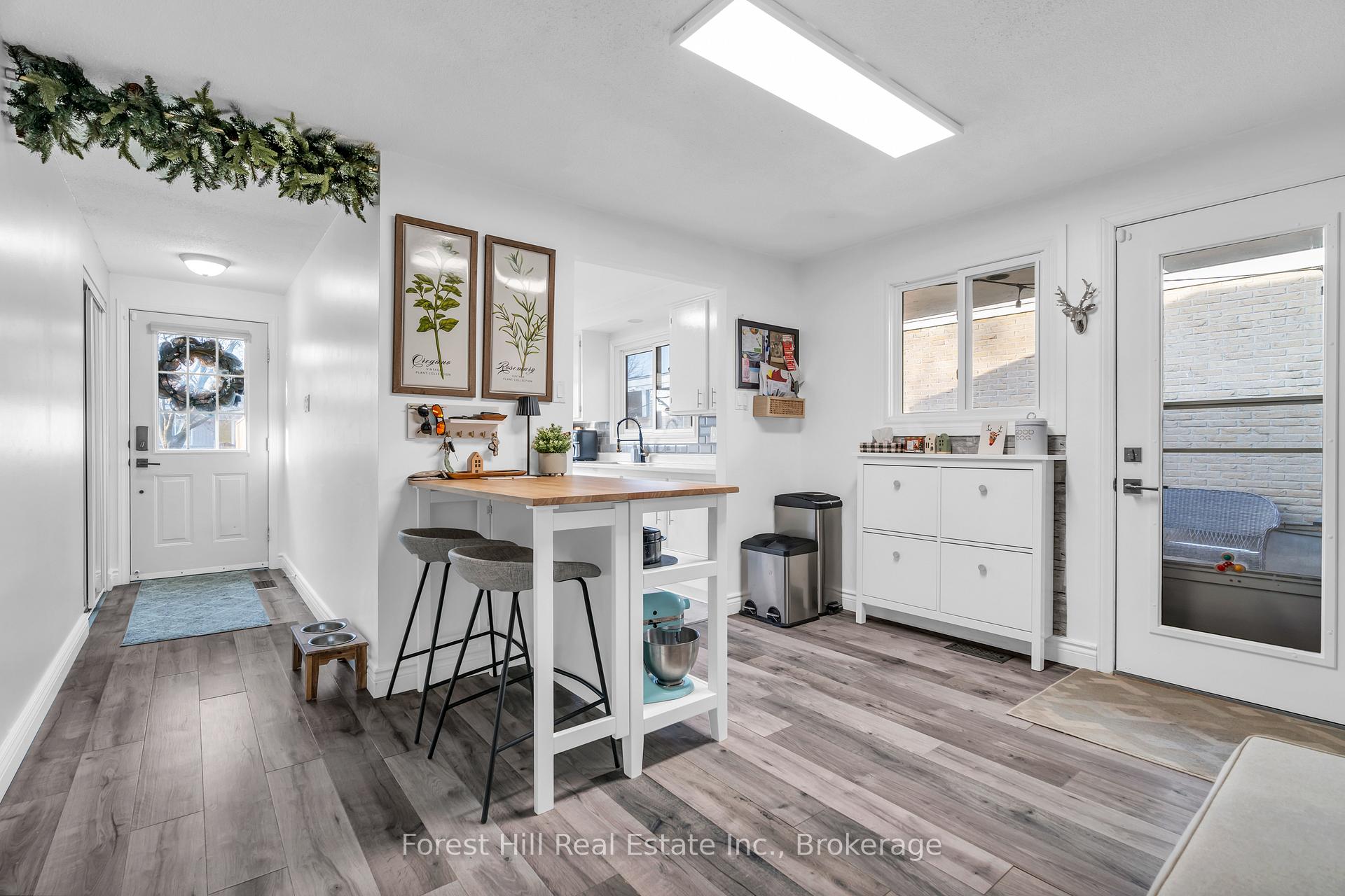 Photo 7 of 130 Pepperwood Crescent, Kitchener — HOMEH