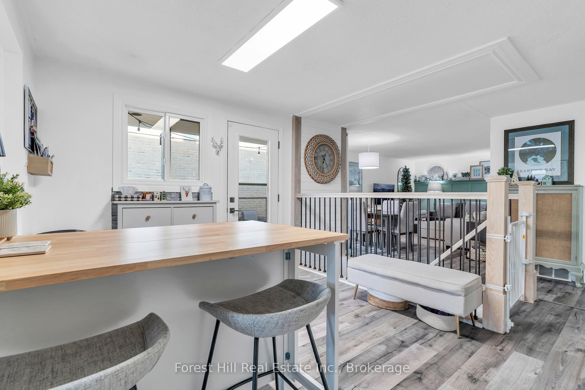 Photo 8 of 130 Pepperwood Crescent, Kitchener — HOMEH