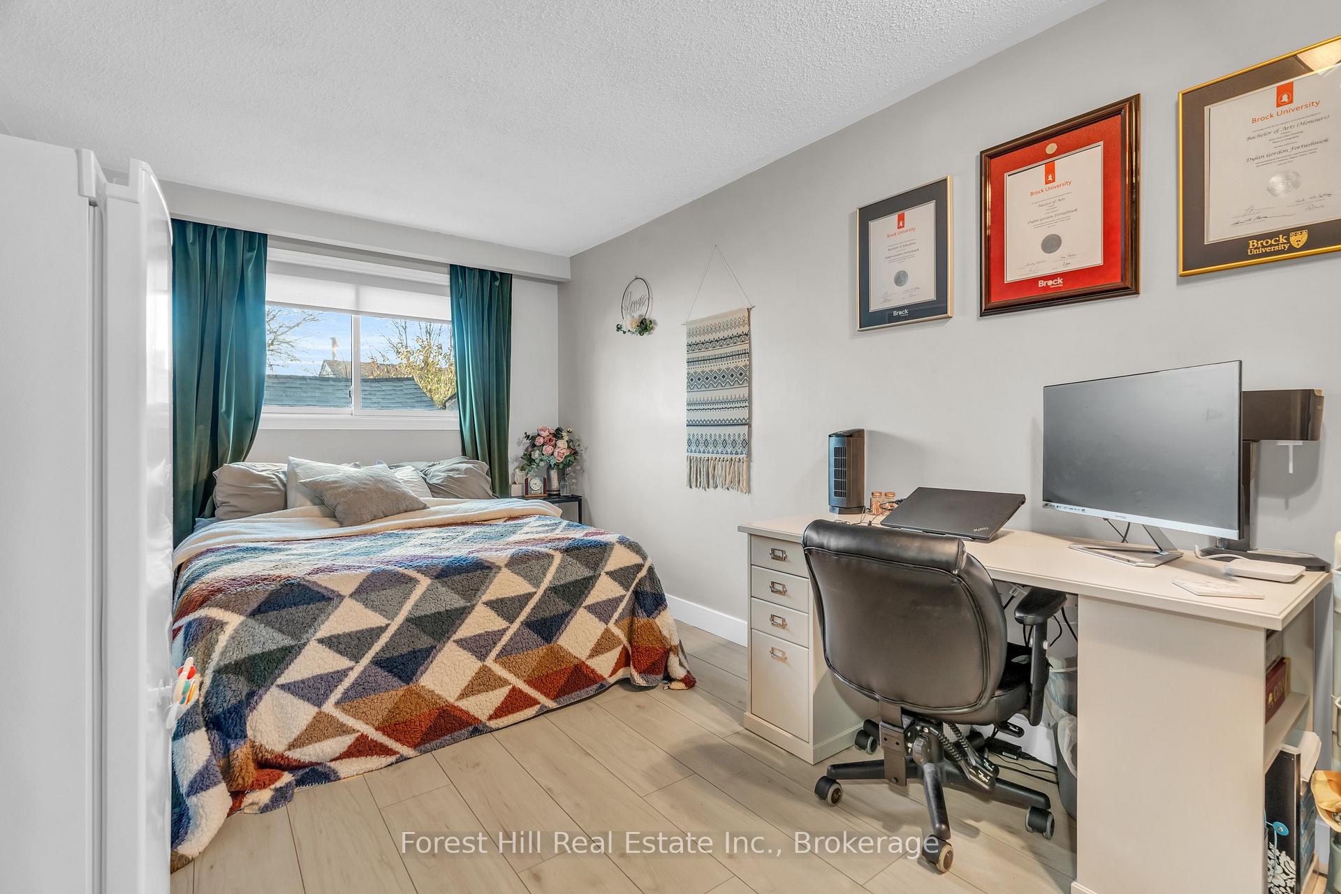 Photo 23 of 130 Pepperwood Crescent, Kitchener — HOMEH
