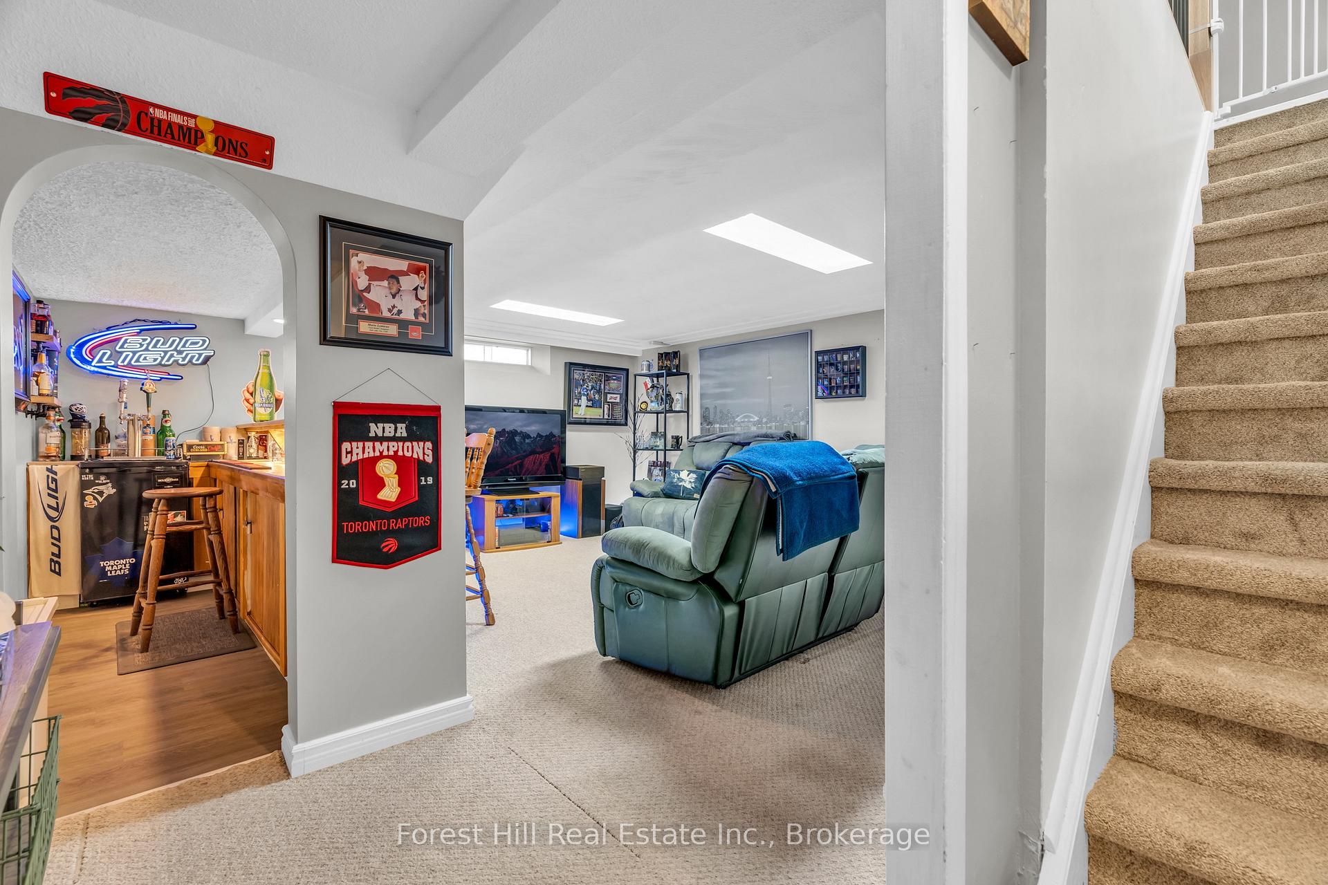 Photo 24 of 130 Pepperwood Crescent, Kitchener — HOMEH