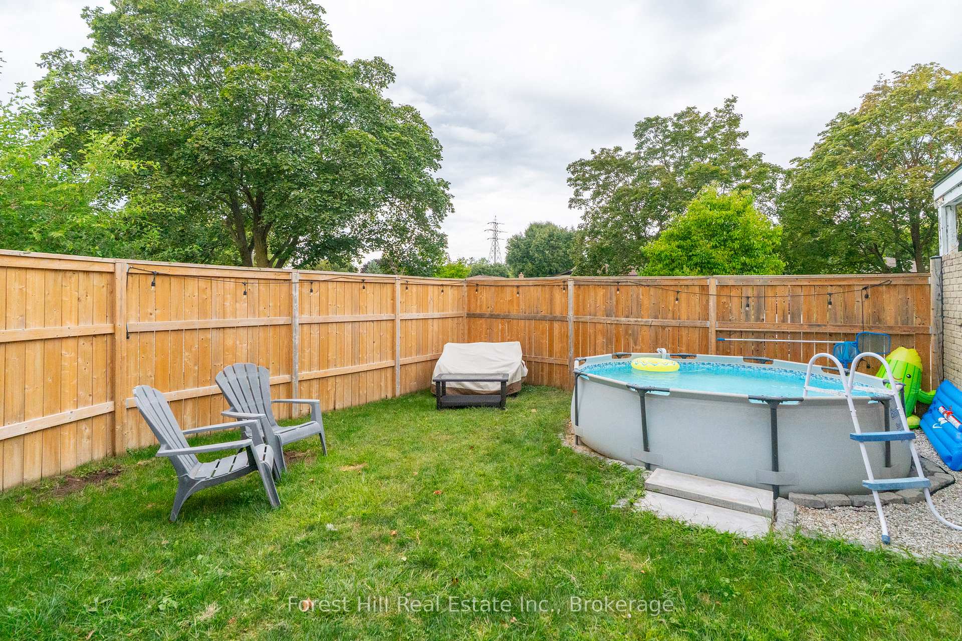 Photo 33 of 130 Pepperwood Crescent, Kitchener — HOMEH