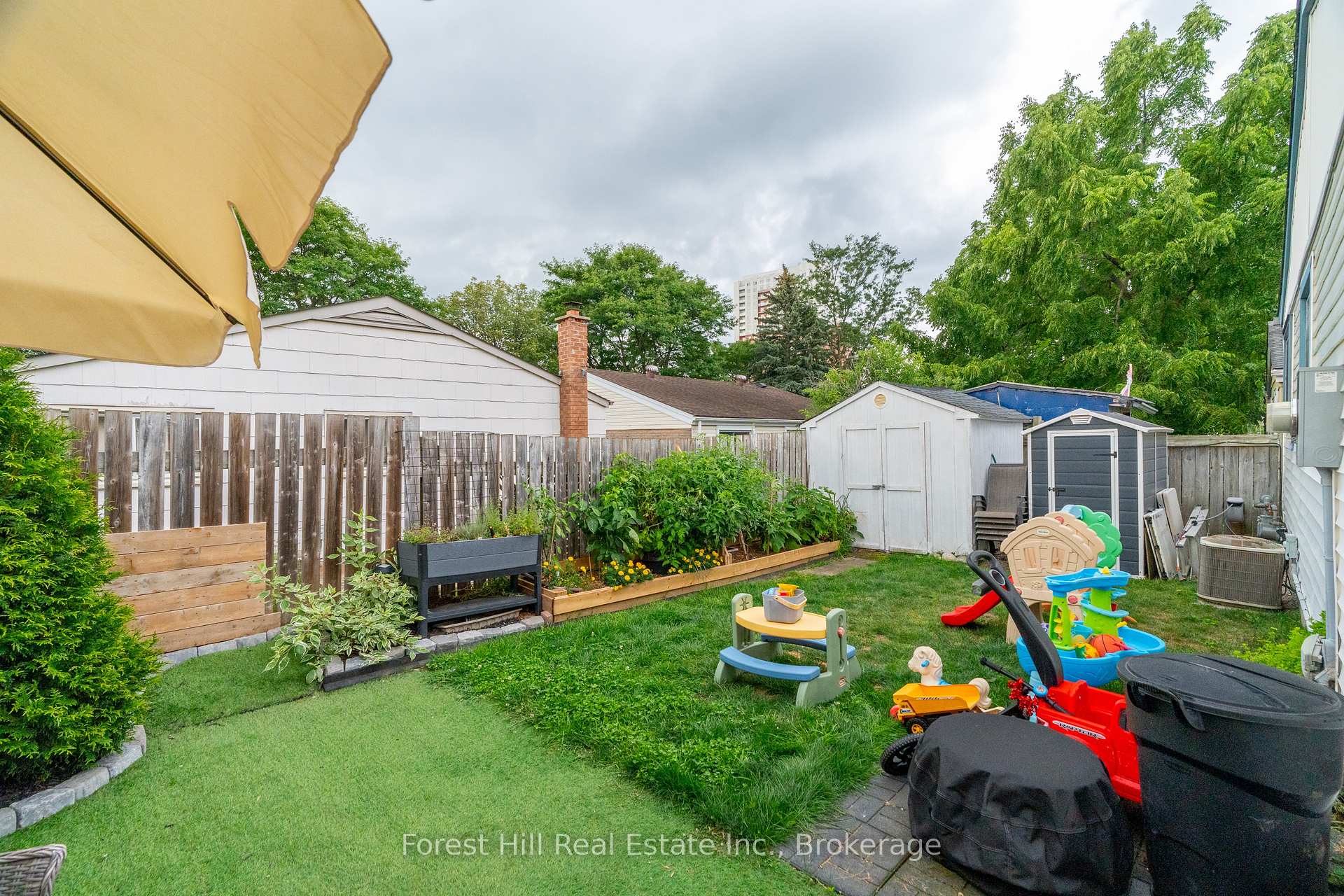 Photo 39 of 130 Pepperwood Crescent, Kitchener — HOMEH