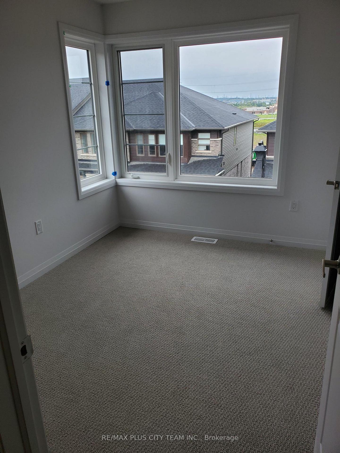 Photo 12 of Unit 87, 61 Soho Street, Hamilton, Stoney Creek Mountain — HOMEH