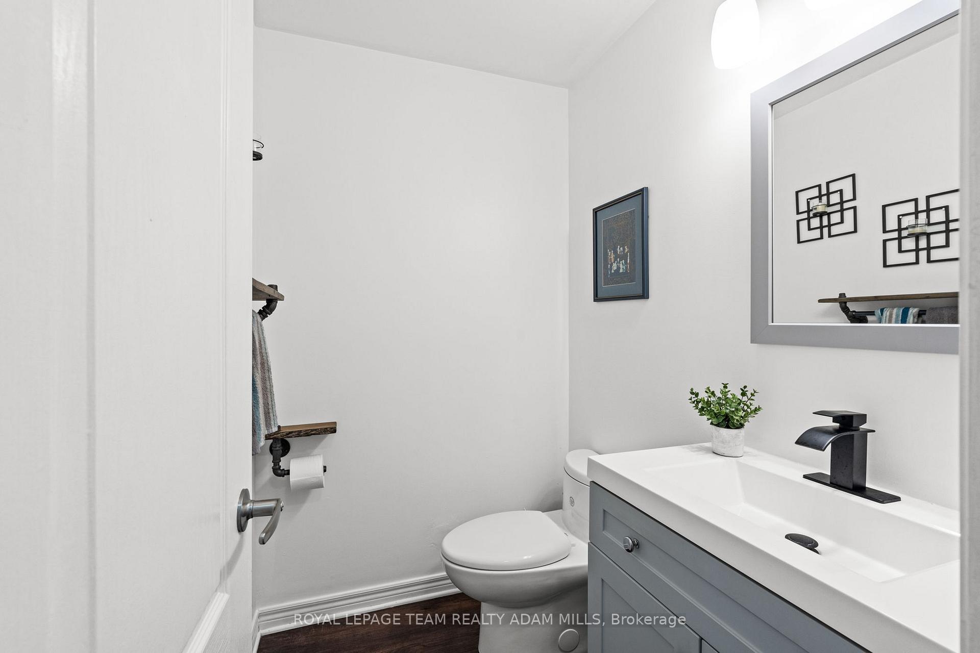Photo 20 of 2104 Trailwood Drive, Ottawa, North Gower — HOMEH