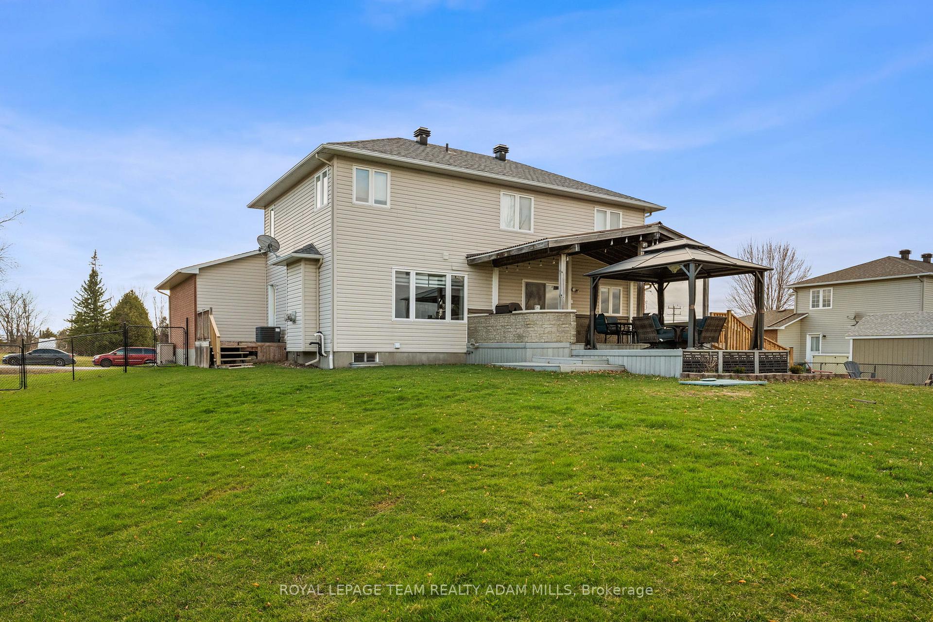Photo 39 of 2104 Trailwood Drive, Ottawa, North Gower — HOMEH