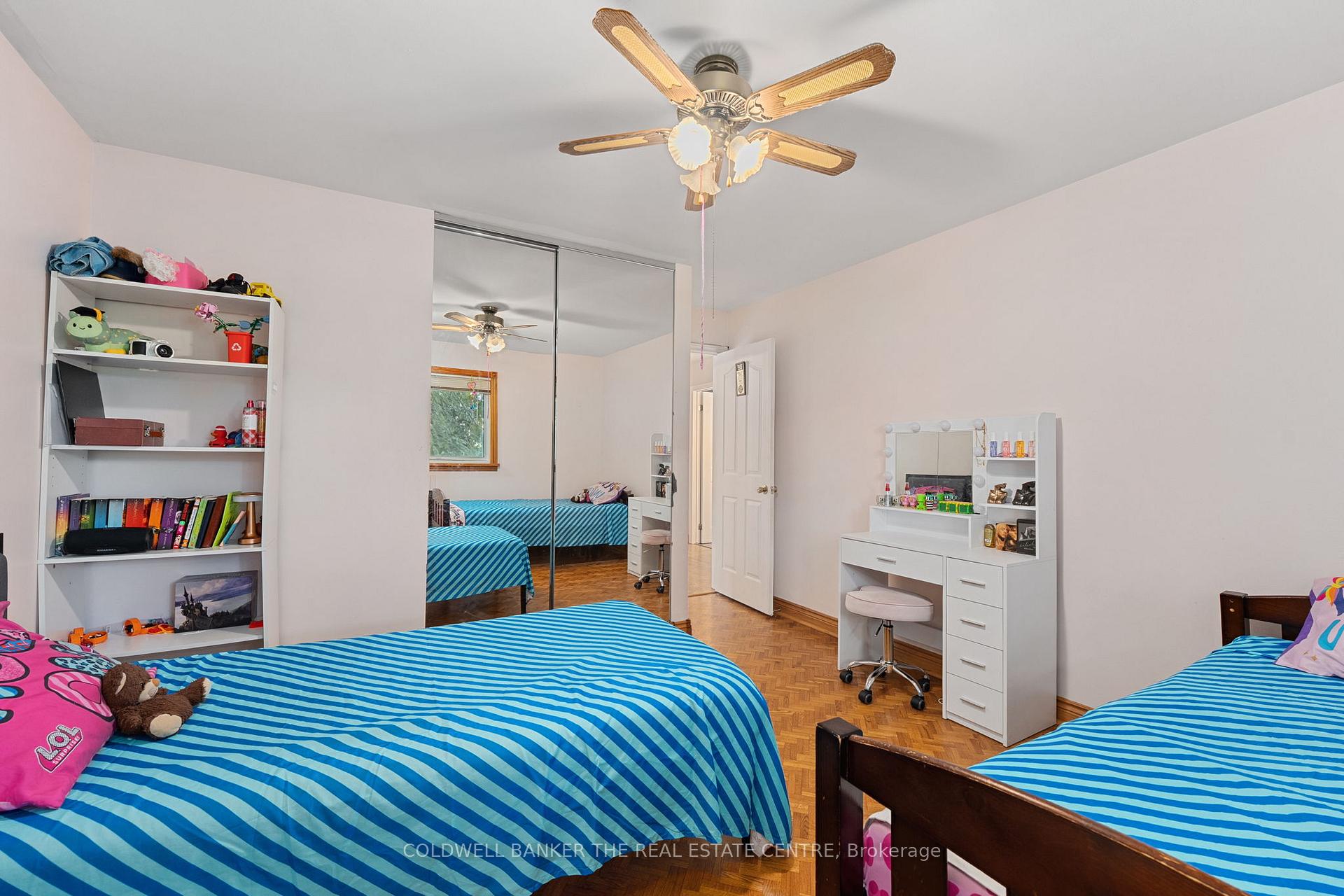 Photo 15 of 60 Pringle Avenue, Markham, Markham Village — HOMEH