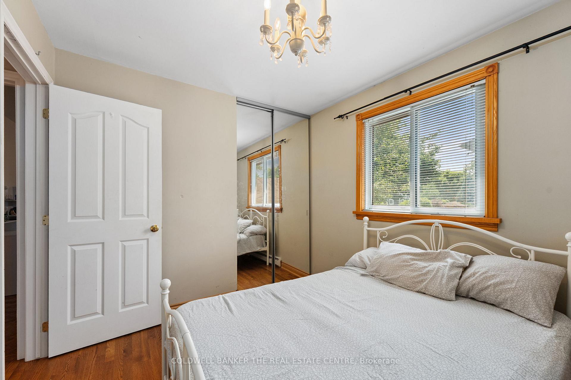 Photo 17 of 60 Pringle Avenue, Markham, Markham Village — HOMEH