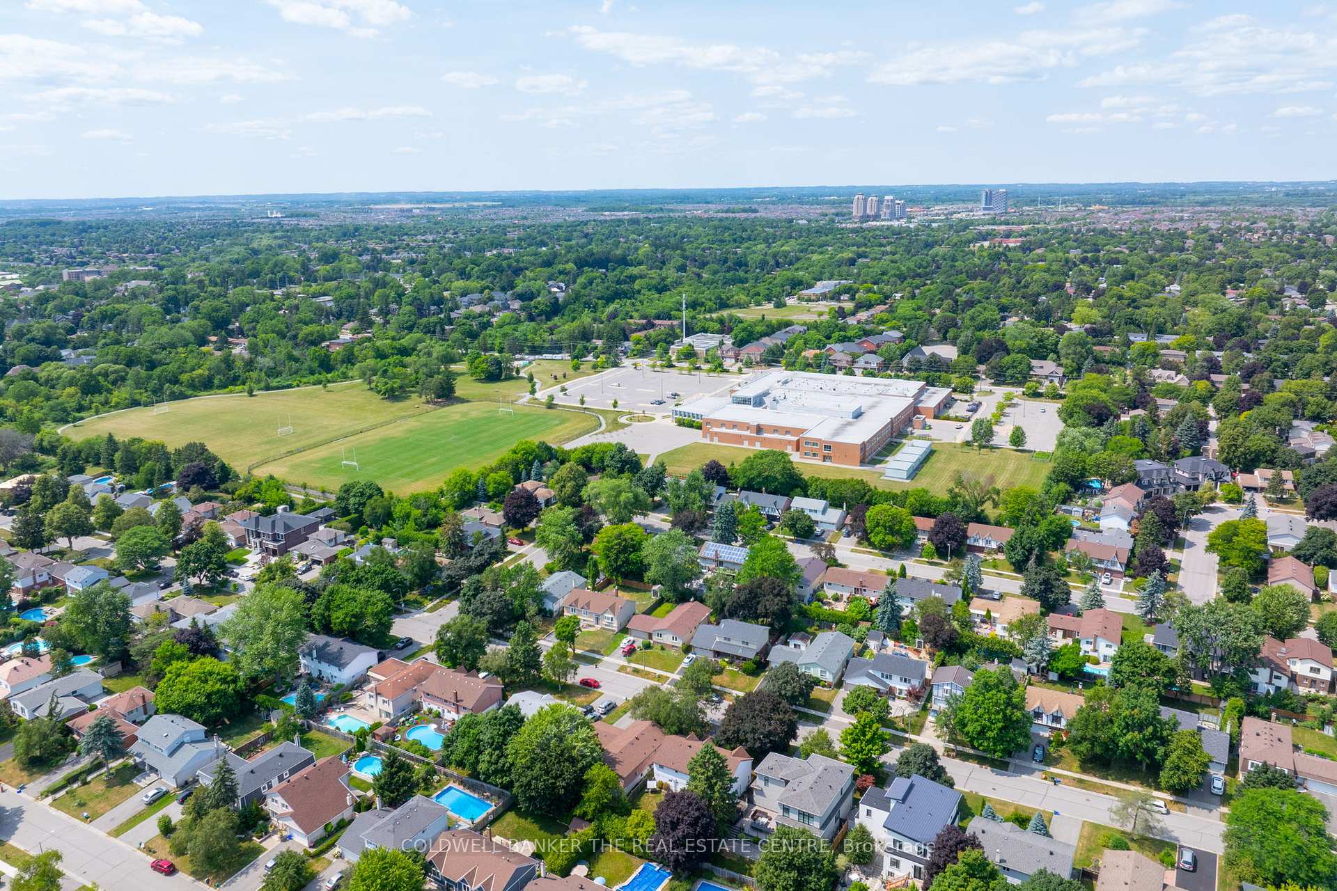 Photo 33 of 60 Pringle Avenue, Markham, Markham Village — HOMEH