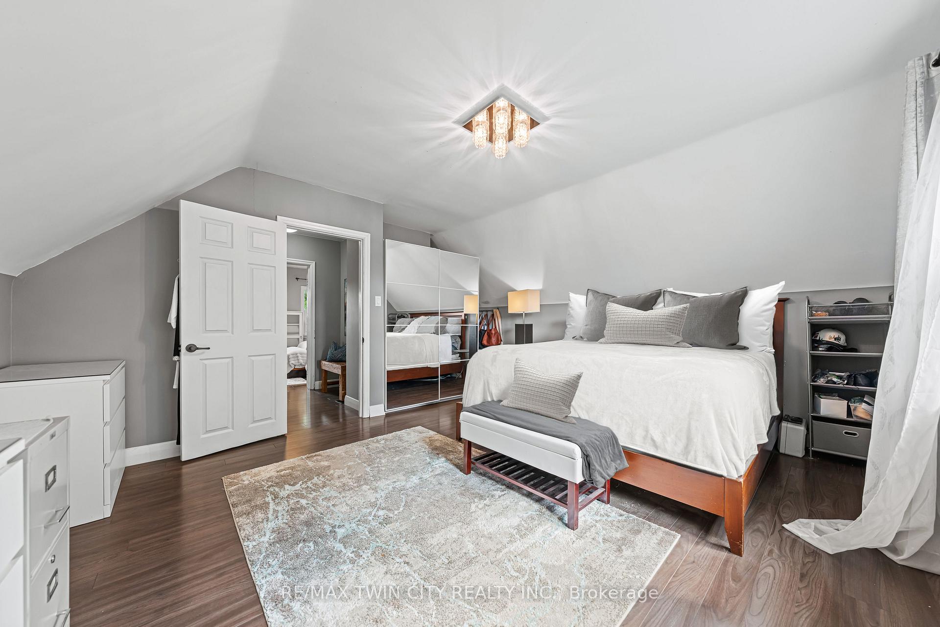 Photo 24 of 854 Guelph Street, Kitchener — HOMEH