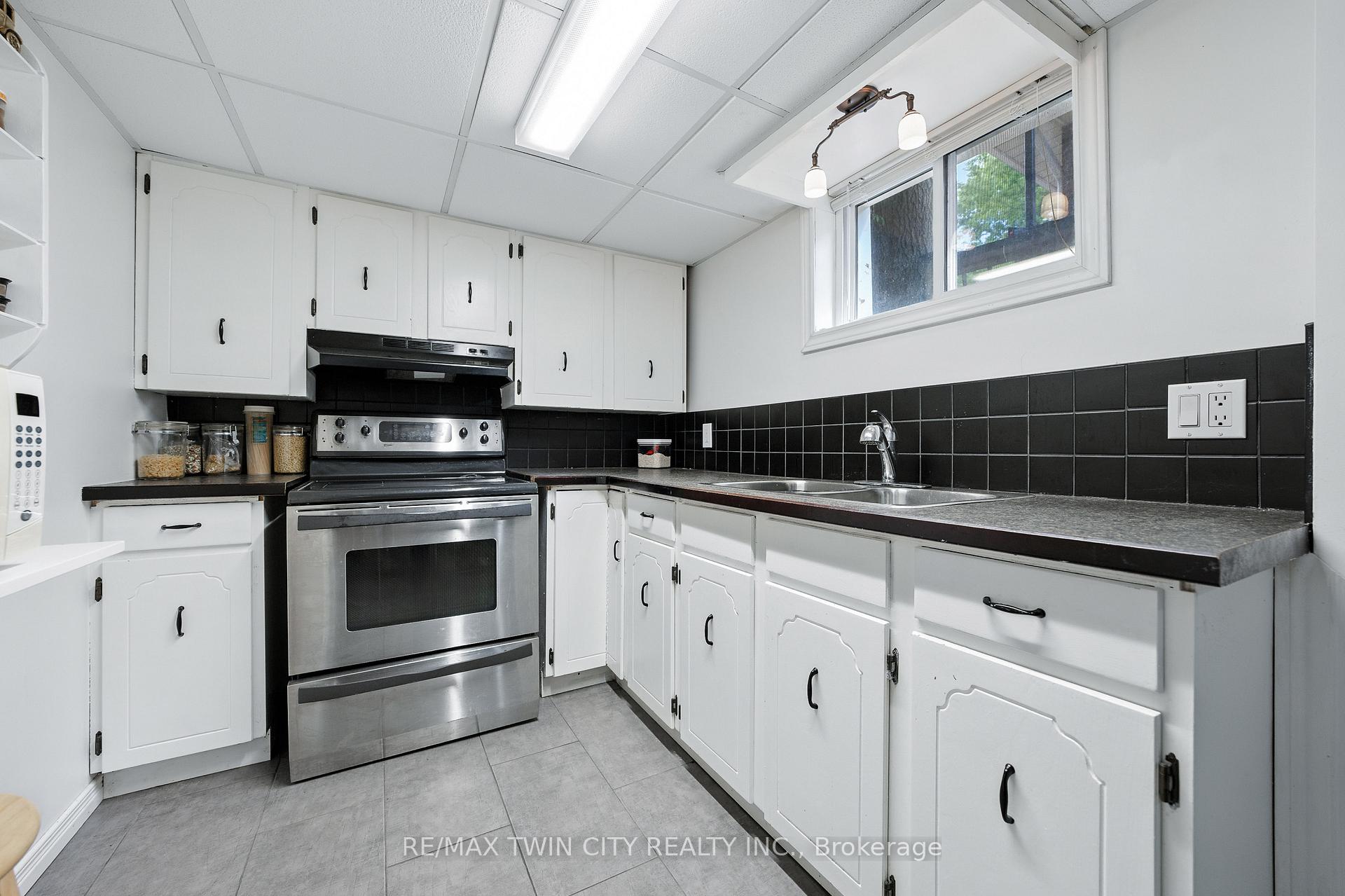 Photo 32 of 854 Guelph Street, Kitchener — HOMEH