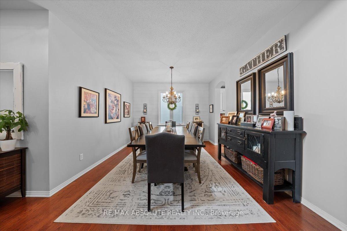 Photo 11 of 112 Muskego Crescent, Ottawa, Kanata - Morgan's Grant/South March — HOMEH