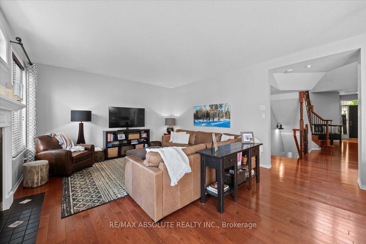 Photo 21 of 112 Muskego Crescent, Ottawa, Kanata - Morgan's Grant/South March — HOMEH