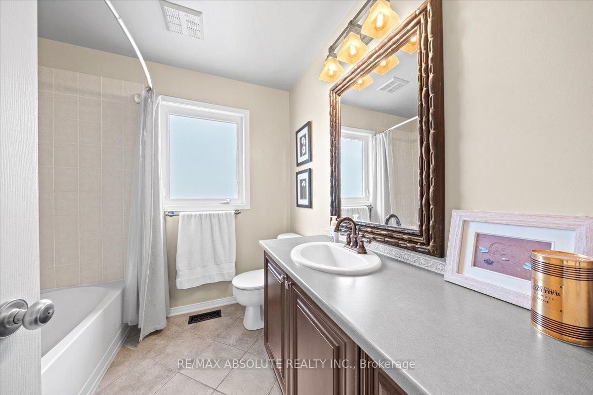 Photo 29 of 112 Muskego Crescent, Ottawa, Kanata - Morgan's Grant/South March — HOMEH