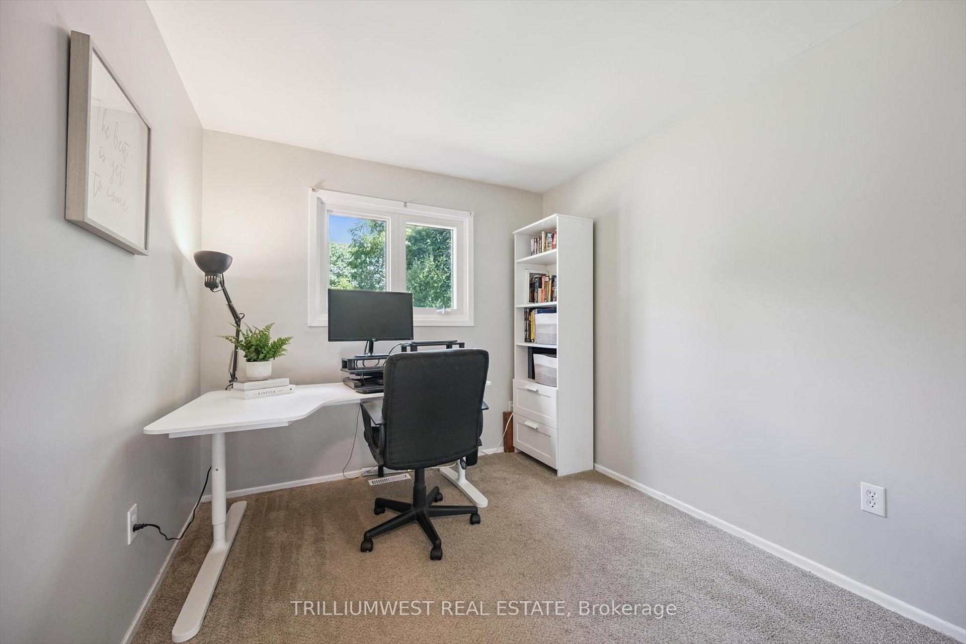 Photo 2 of 94 Markwood Drive, Kitchener — HOMEH
