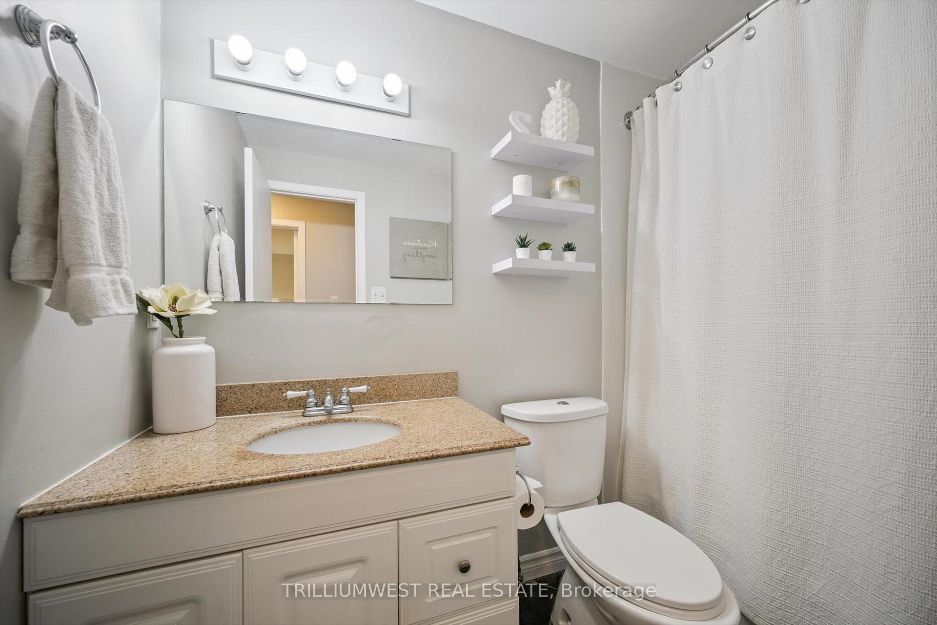 Photo 4 of 94 Markwood Drive, Kitchener — HOMEH
