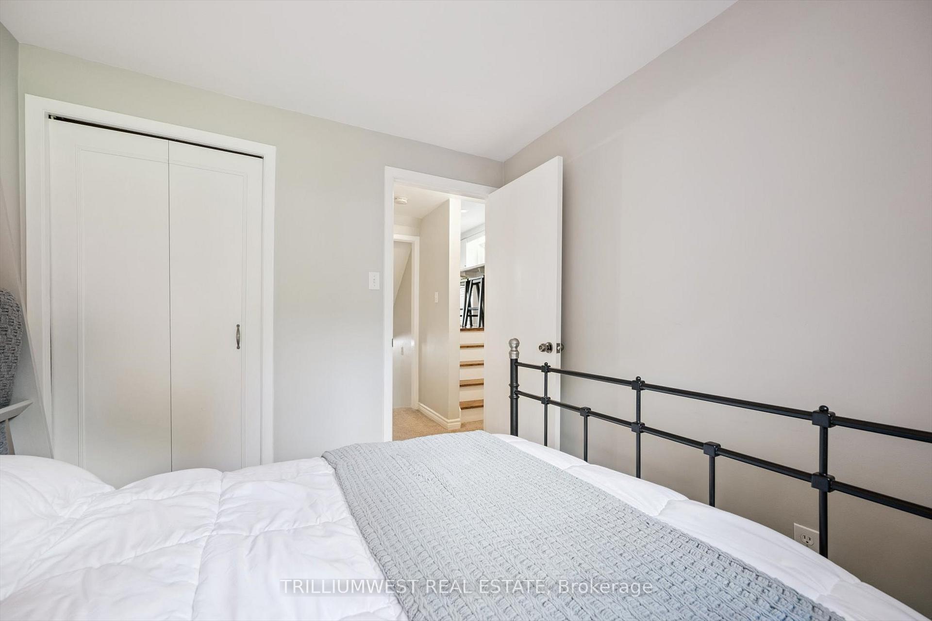 Photo 7 of 94 Markwood Drive, Kitchener — HOMEH
