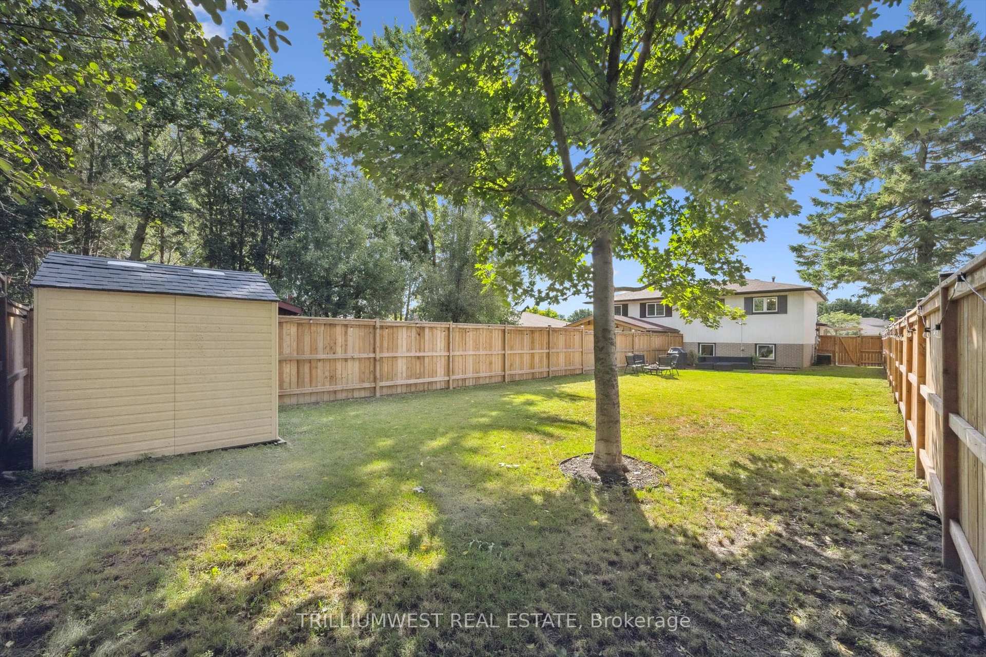 Photo 10 of 94 Markwood Drive, Kitchener — HOMEH