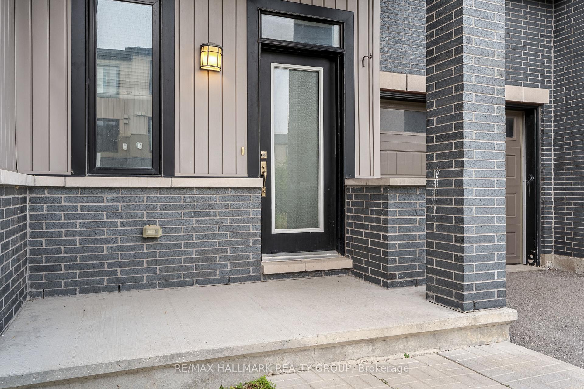 Photo 6 of 521 Radiant Private, Ottawa, Kanata - Emerald Meadows/Trailwest — HOMEH