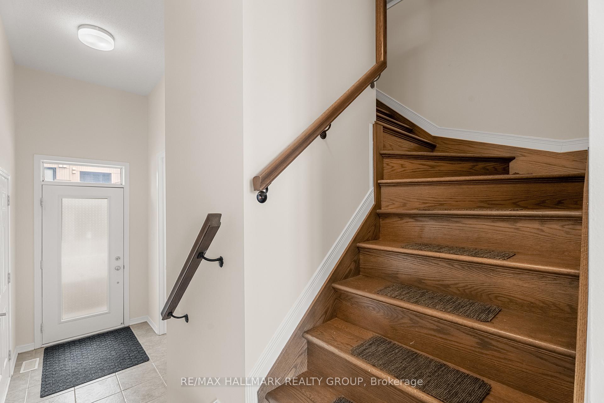 Photo 11 of 521 Radiant Private, Ottawa, Kanata - Emerald Meadows/Trailwest — HOMEH