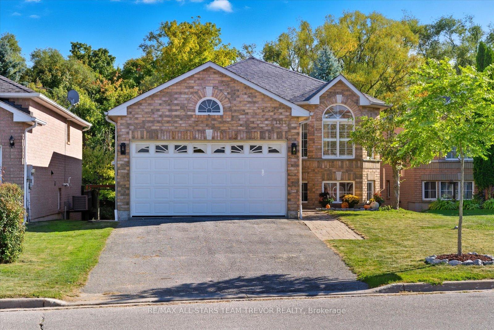 Photo 1 of 1313 Forest Street, Innisfil, Alcona — HOMEH
