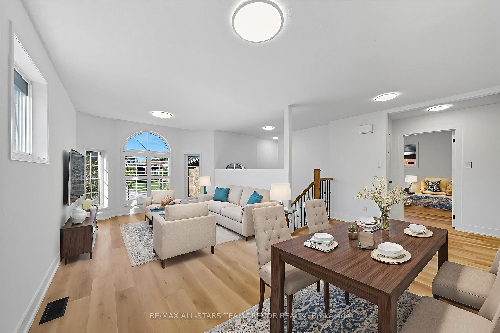 Photo 3 of 1313 Forest Street, Innisfil, Alcona — HOMEH