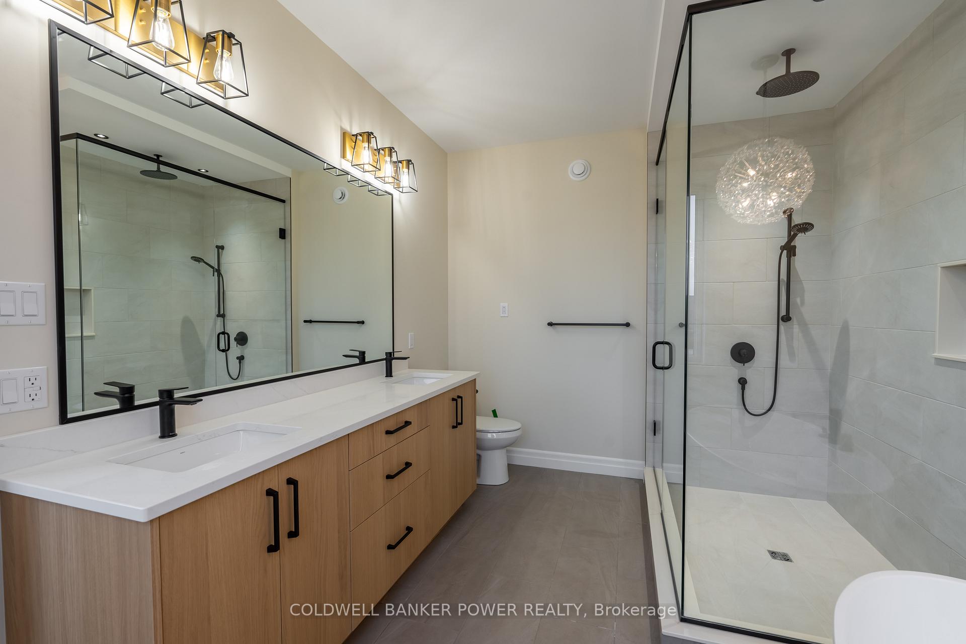 Photo 8 of 6355 Jack England Drive, London, South V — HOMEH