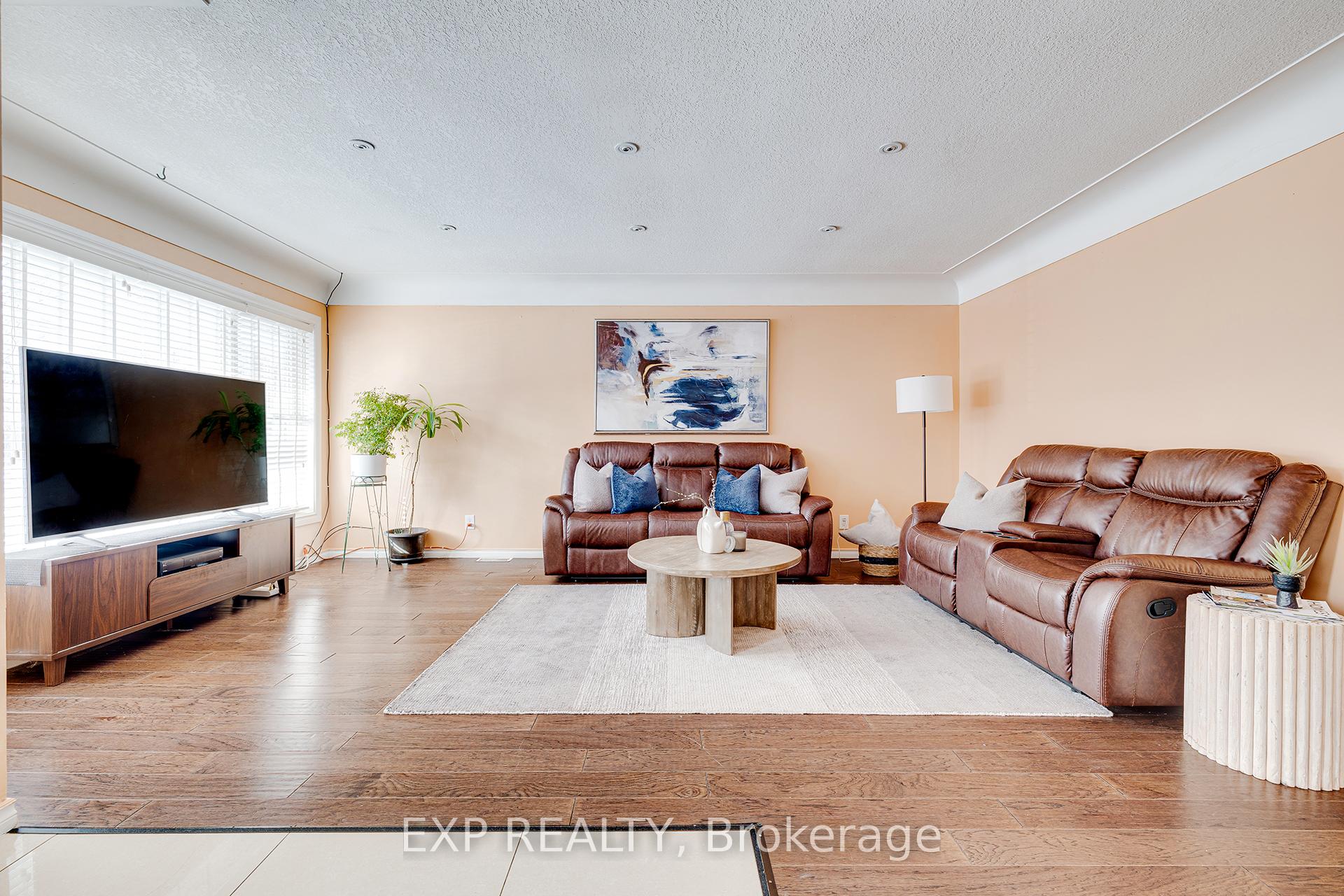 Photo 4 of 392 Fischer Hallman Road, Kitchener — HOMEH
