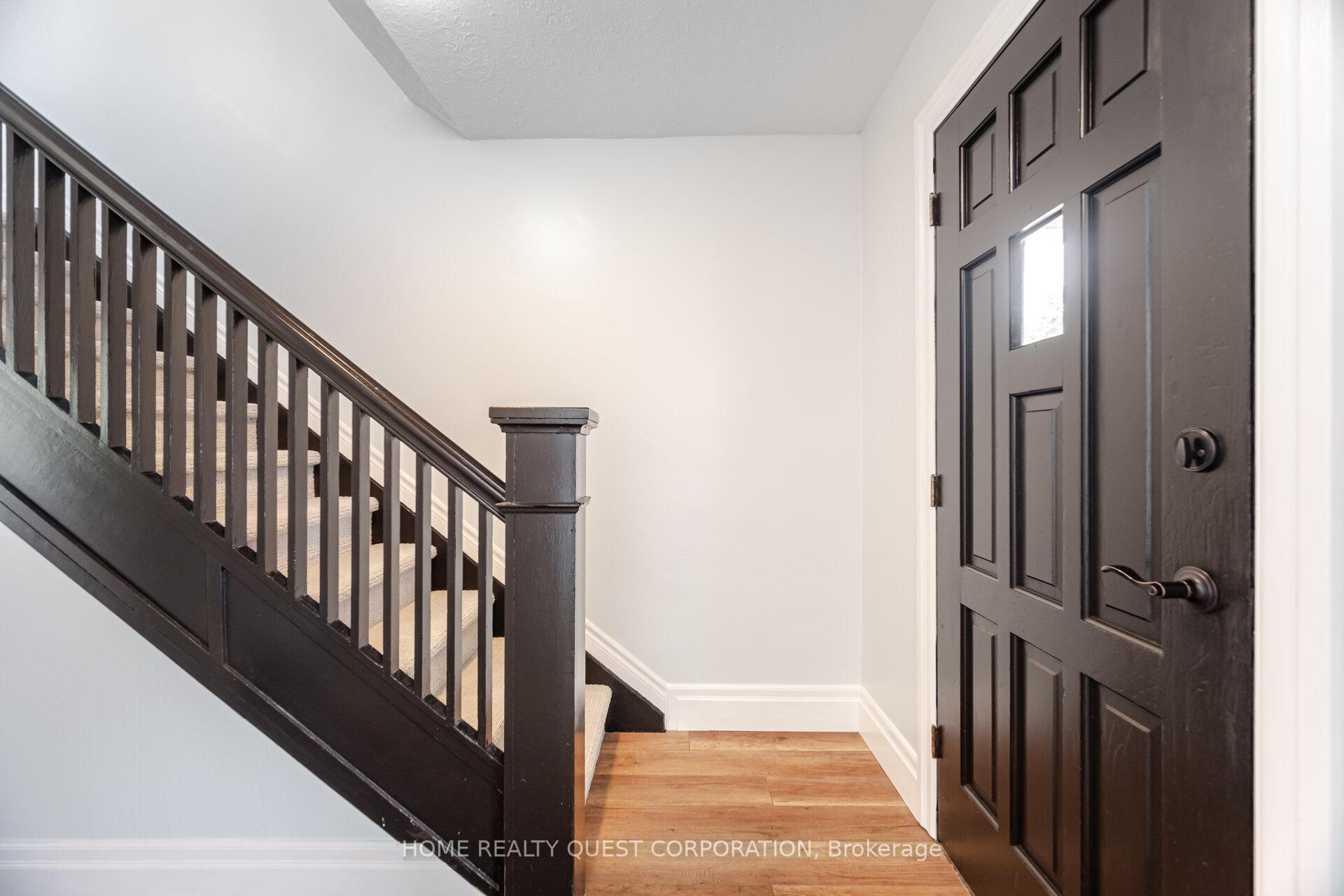 Photo 5 of Unit Upper Level, 99 Cope Street, Hamilton, Homeside — HOMEH