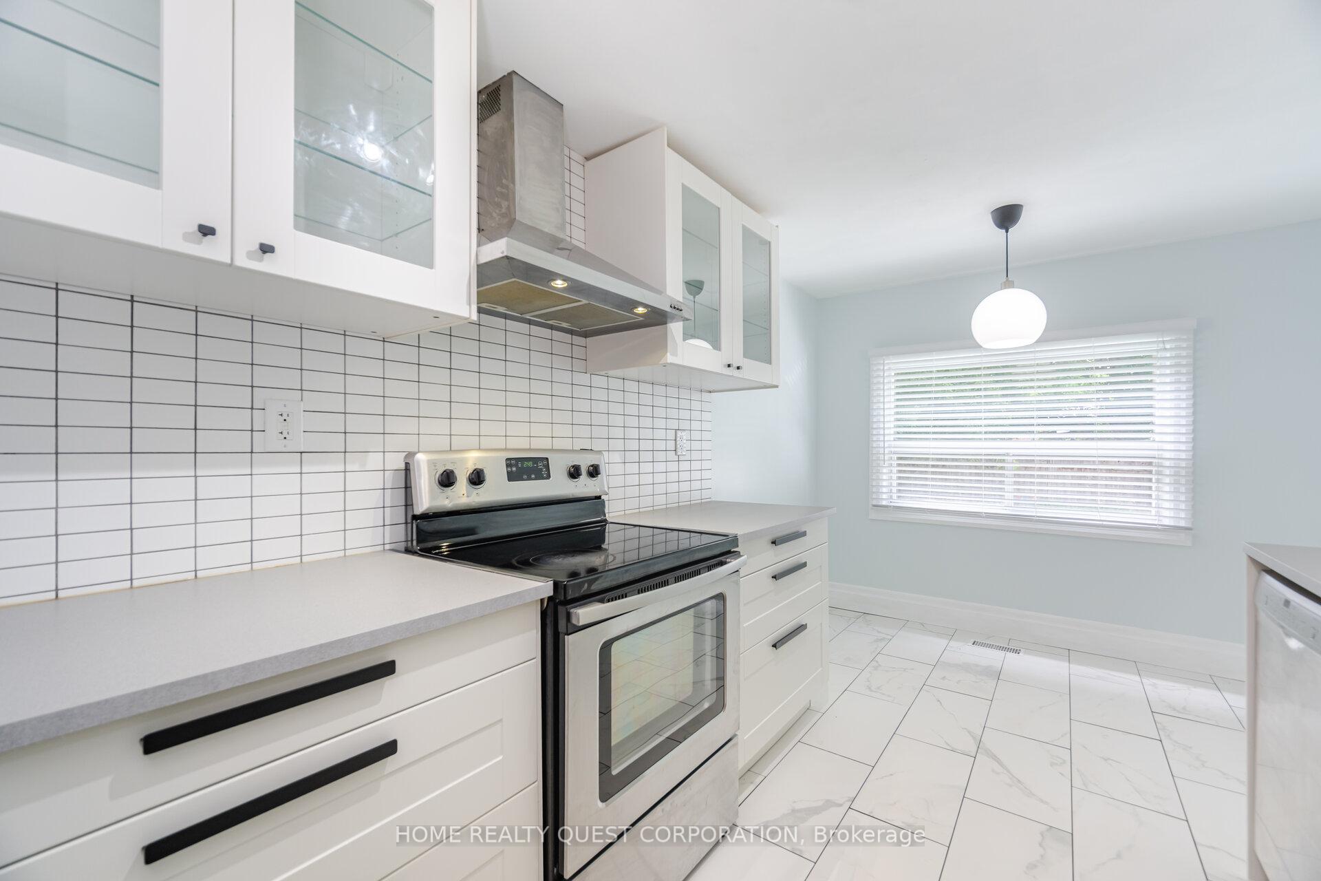 Photo 14 of Unit Upper Level, 99 Cope Street, Hamilton, Homeside — HOMEH
