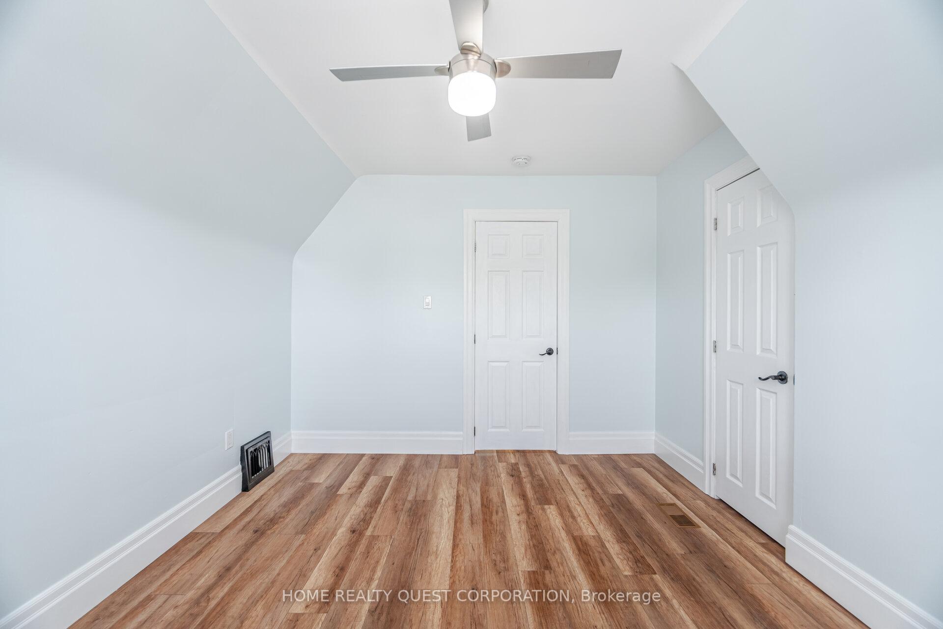 Photo 23 of Unit Upper Level, 99 Cope Street, Hamilton, Homeside — HOMEH