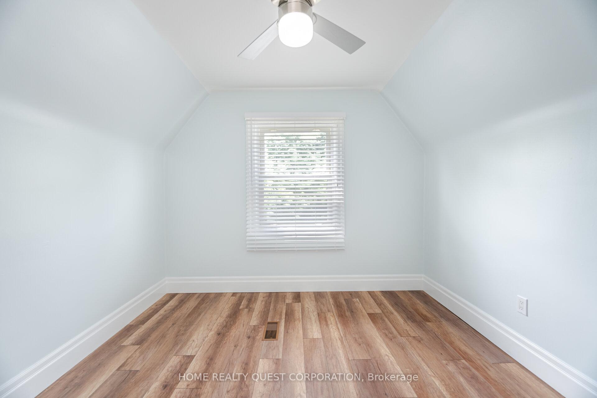 Photo 25 of Unit Upper Level, 99 Cope Street, Hamilton, Homeside — HOMEH