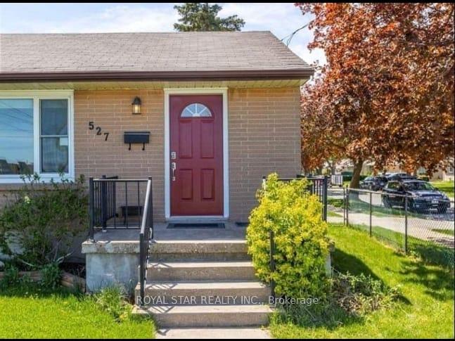 Photo 2 of 527 Clarke Road, London, East H — HOMEH