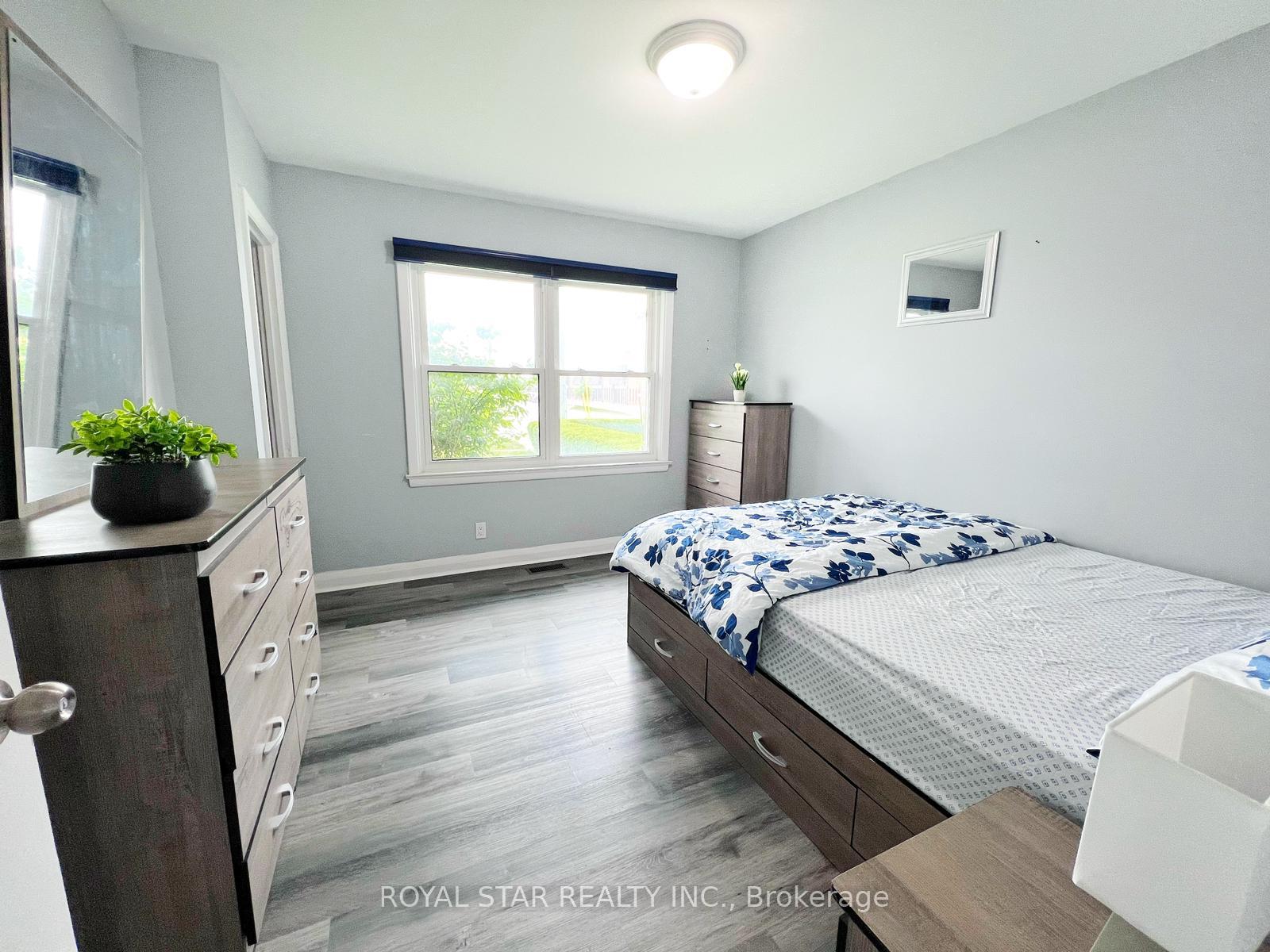 Photo 12 of 527 Clarke Road, London, East H — HOMEH
