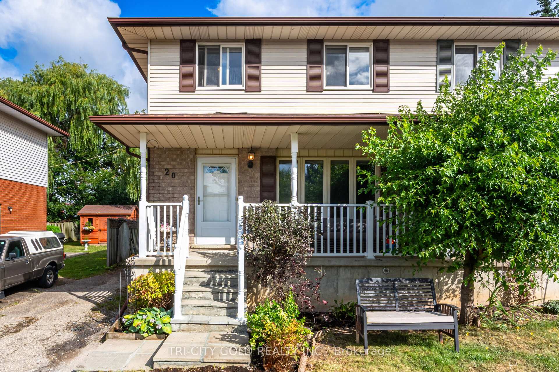Photo 1 of 20 Rauch Court, Kitchener — HOMEH