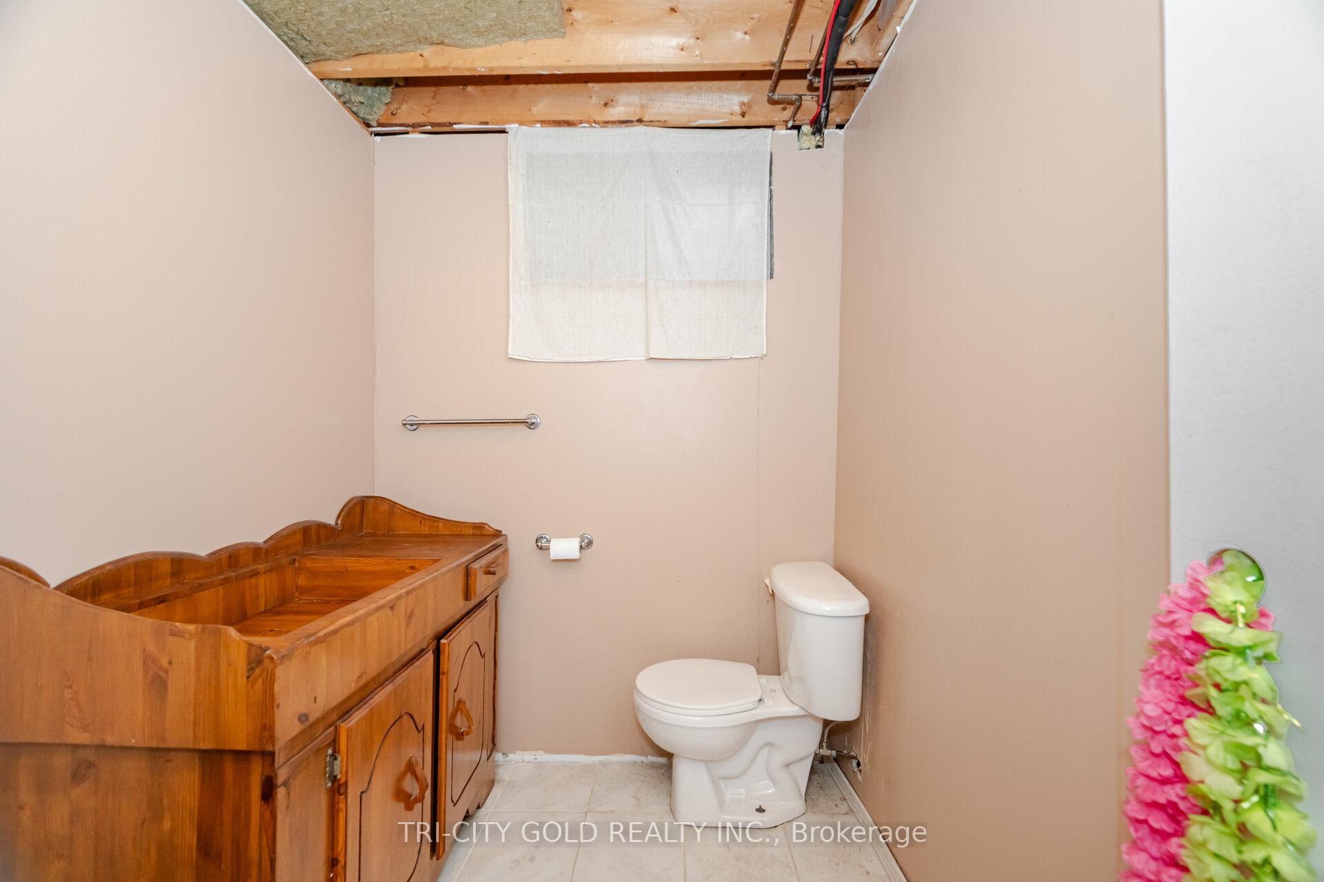 Photo 37 of 20 Rauch Court, Kitchener — HOMEH