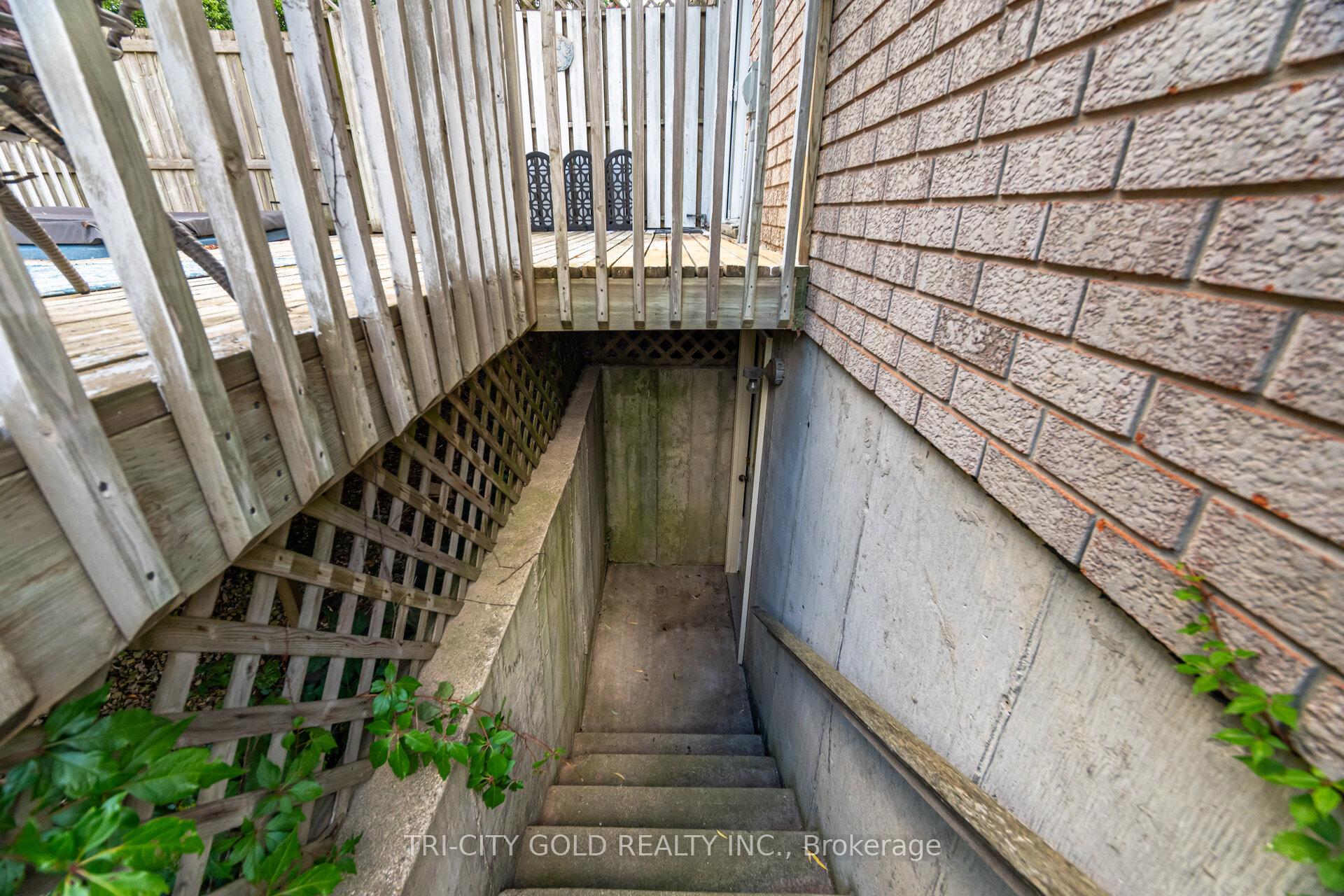 Photo 47 of 20 Rauch Court, Kitchener — HOMEH