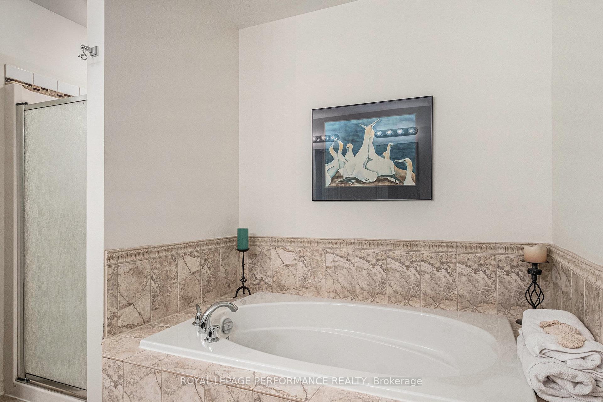Photo 16 of 414 Statewood Drive, Ottawa, Kanata - Morgan's Grant/South March — HOMEH