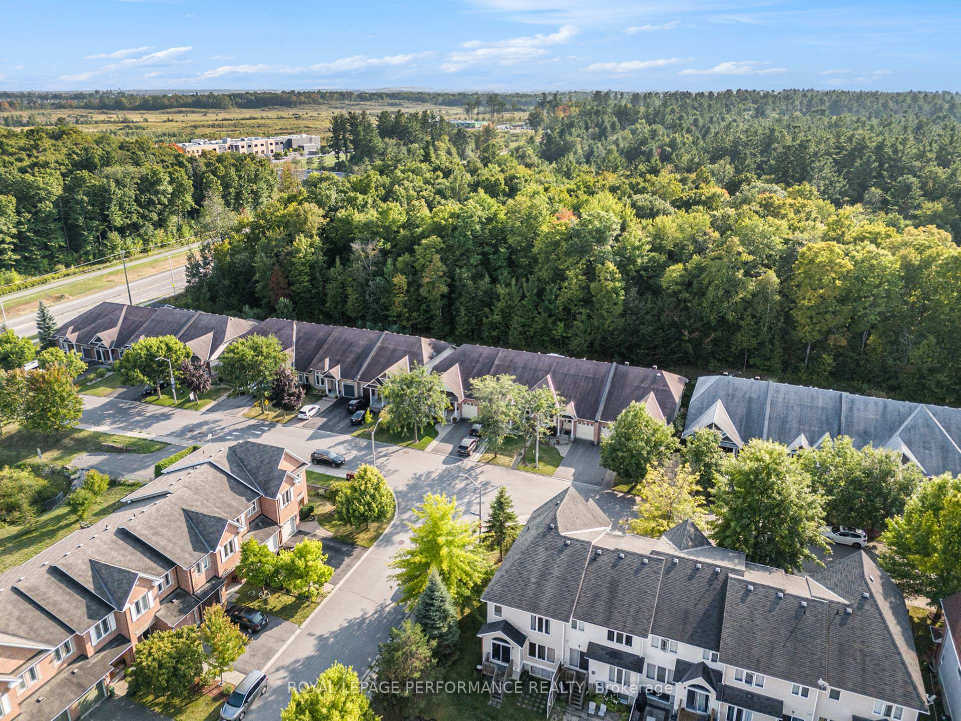 Photo 32 of 414 Statewood Drive, Ottawa, Kanata - Morgan's Grant/South March — HOMEH
