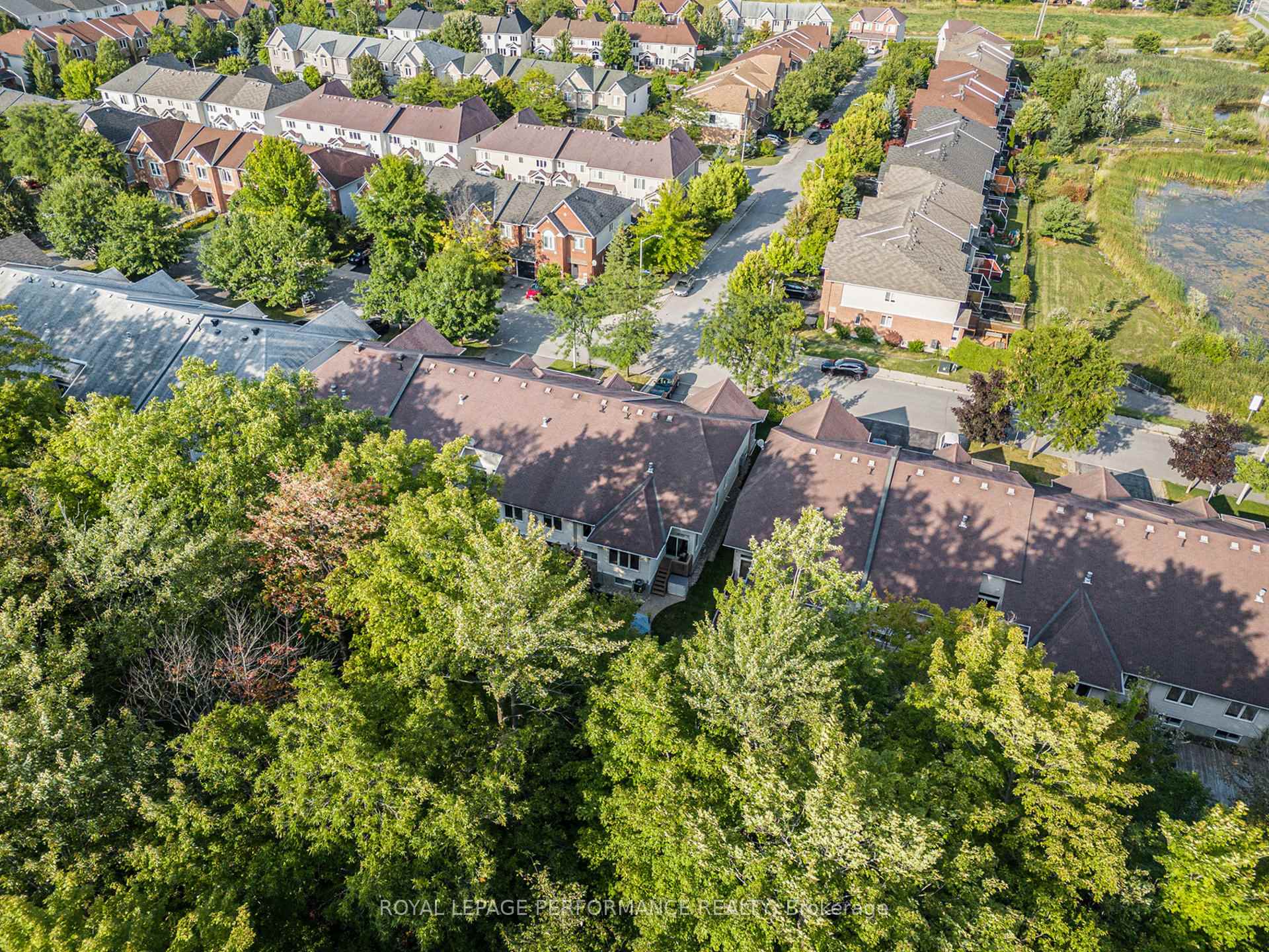 Photo 33 of 414 Statewood Drive, Ottawa, Kanata - Morgan's Grant/South March — HOMEH