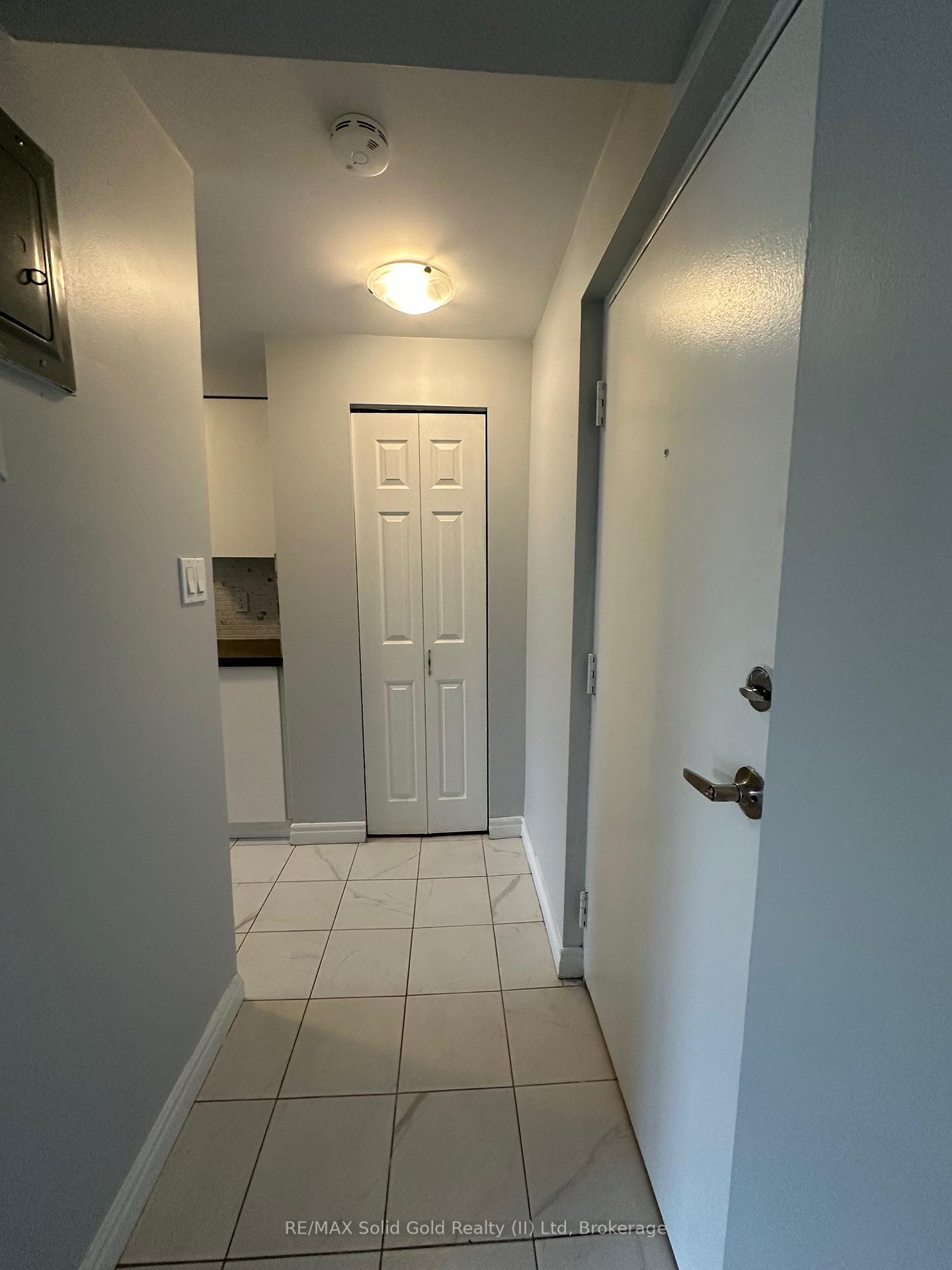 Photo 2 of Unit 4, 15 Mowat Boulevard, Kitchener — HOMEH