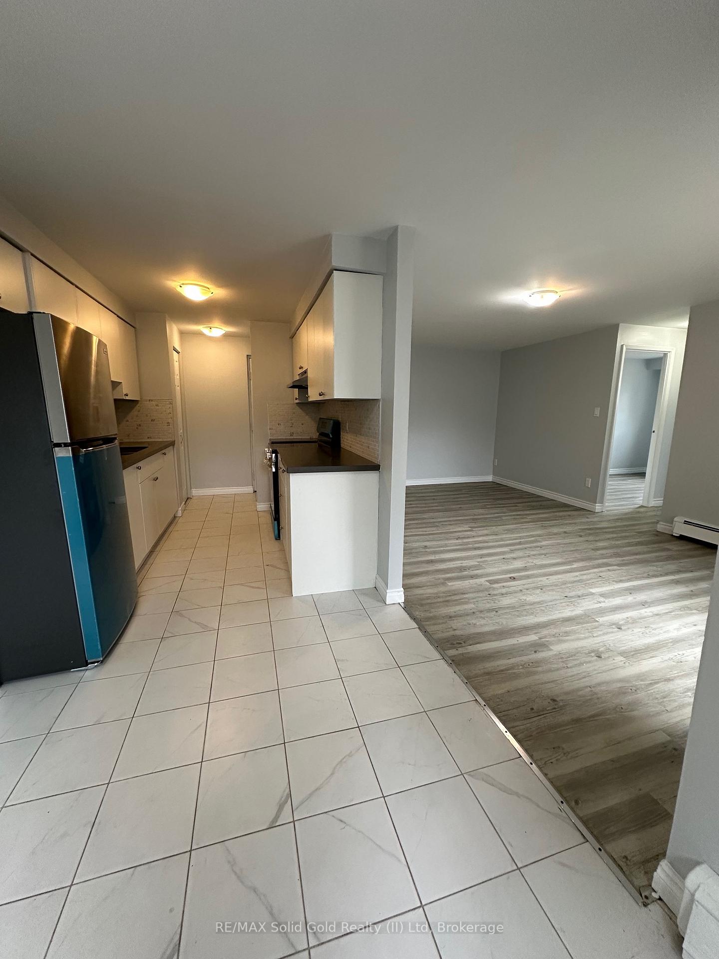 Photo 17 of Unit 4, 15 Mowat Boulevard, Kitchener — HOMEH