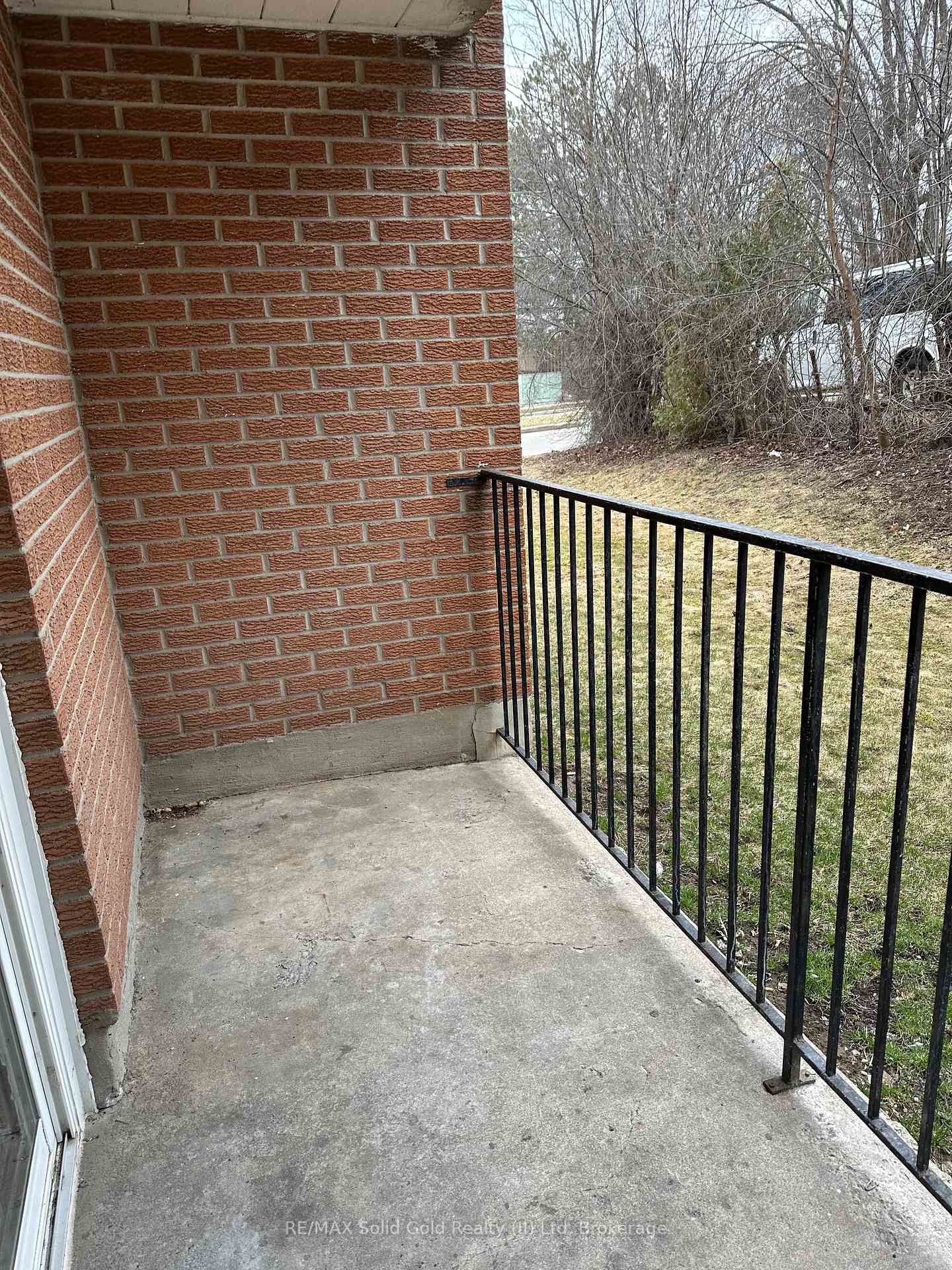 Photo 19 of Unit 4, 15 Mowat Boulevard, Kitchener — HOMEH