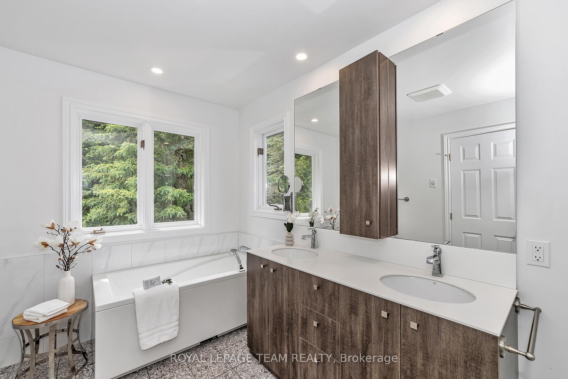 Photo 25 of 1536 Sherruby Way, Ottawa, Kanata - Rural Kanata (Central) — HOMEH