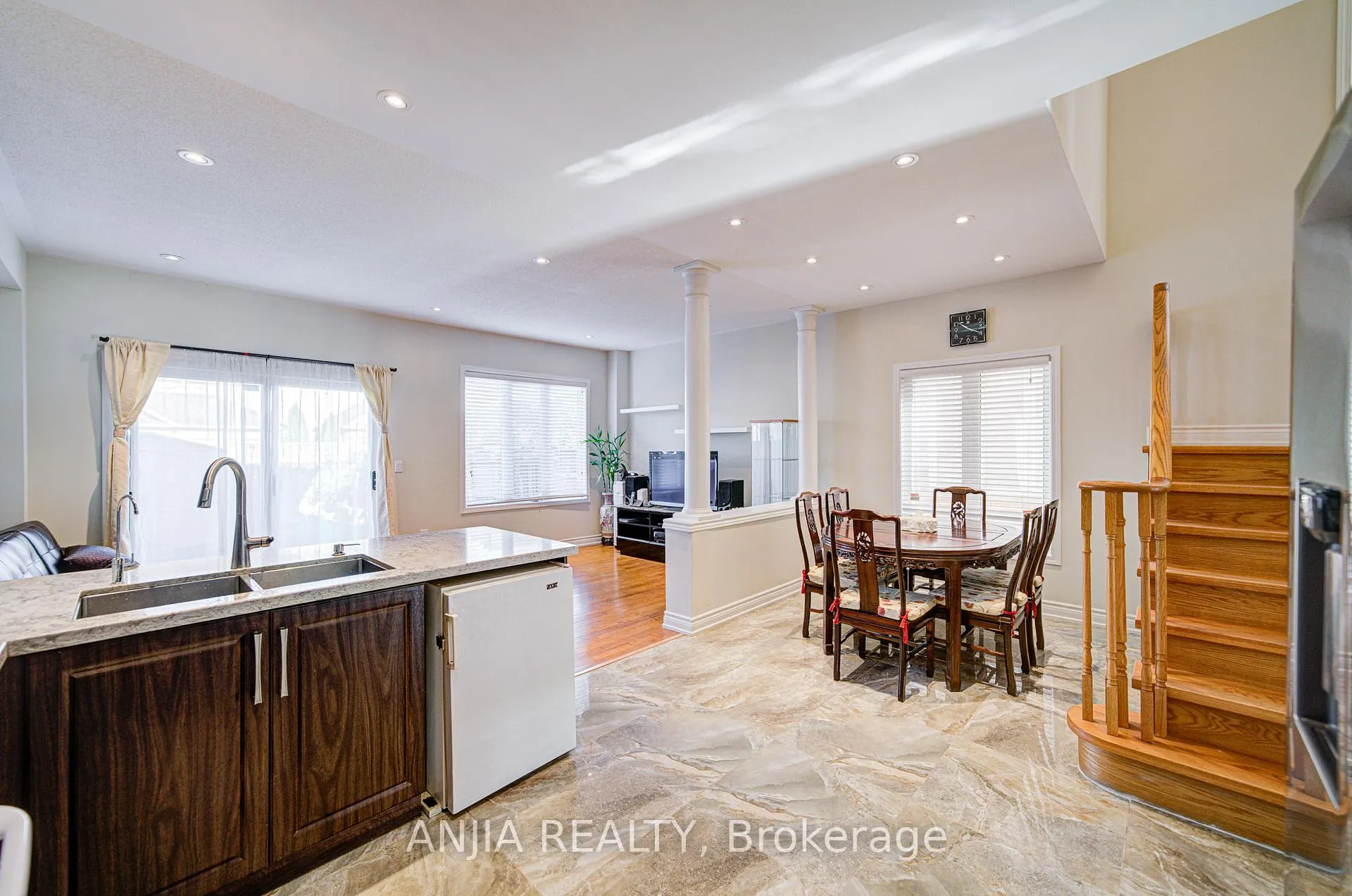 Photo 13 of 10 Wingrove Street, Markham, Wismer — HOMEH