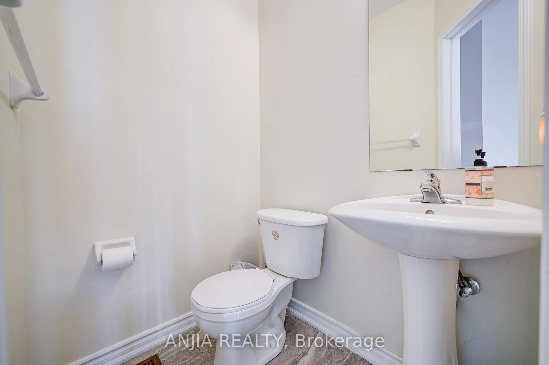 Photo 22 of 10 Wingrove Street, Markham, Wismer — HOMEH