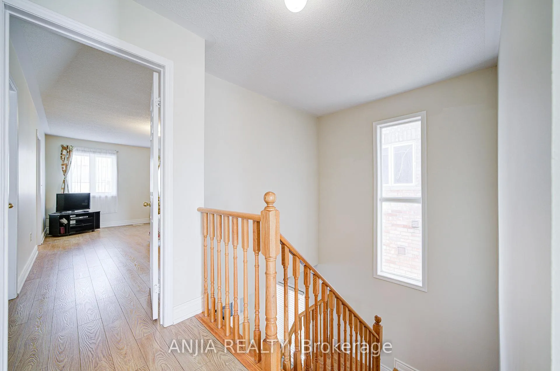 Photo 23 of 10 Wingrove Street, Markham, Wismer — HOMEH