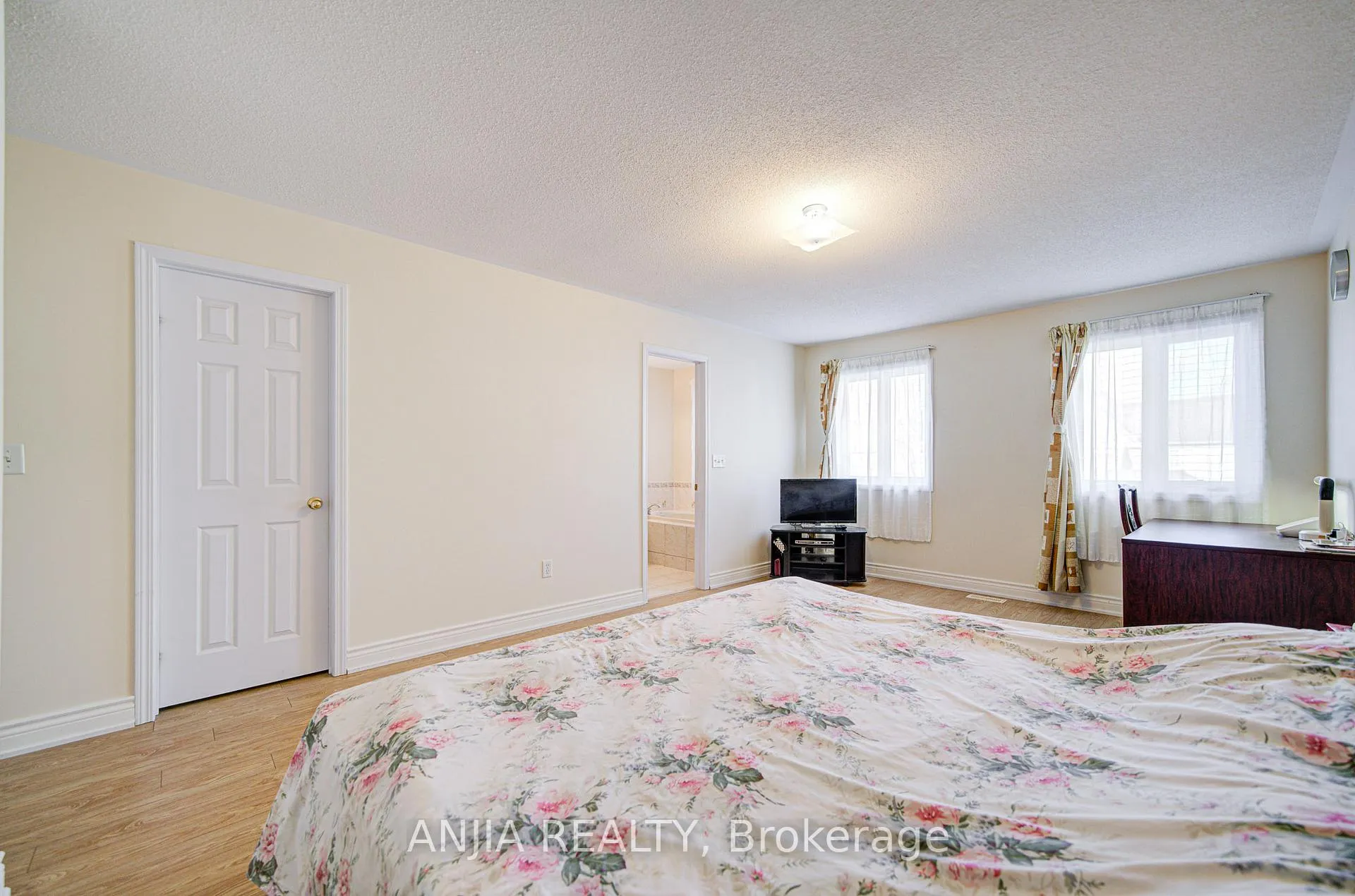 Photo 25 of 10 Wingrove Street, Markham, Wismer — HOMEH