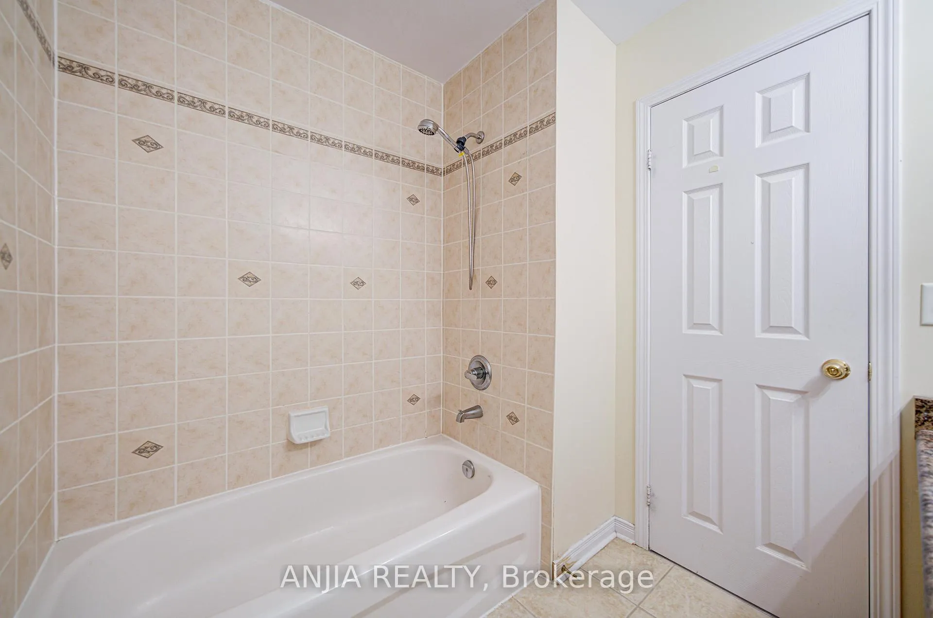 Photo 32 of 10 Wingrove Street, Markham, Wismer — HOMEH